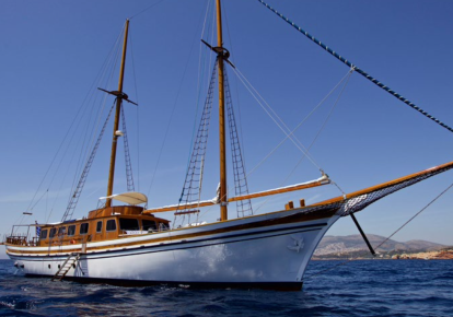 1993 Ketch Halkitis Urania