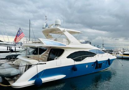 2009 Azimut 70