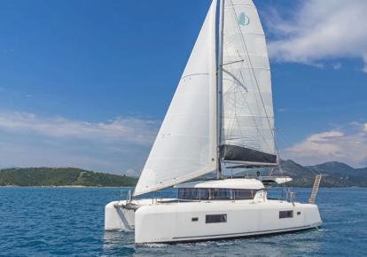 2020 Lagoon 42