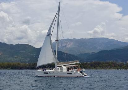 2009 Catana 50