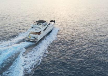 2004 Ferretti Yachts 680