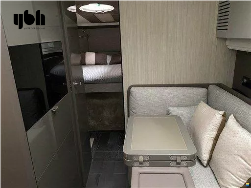 2020 Cranchi M44