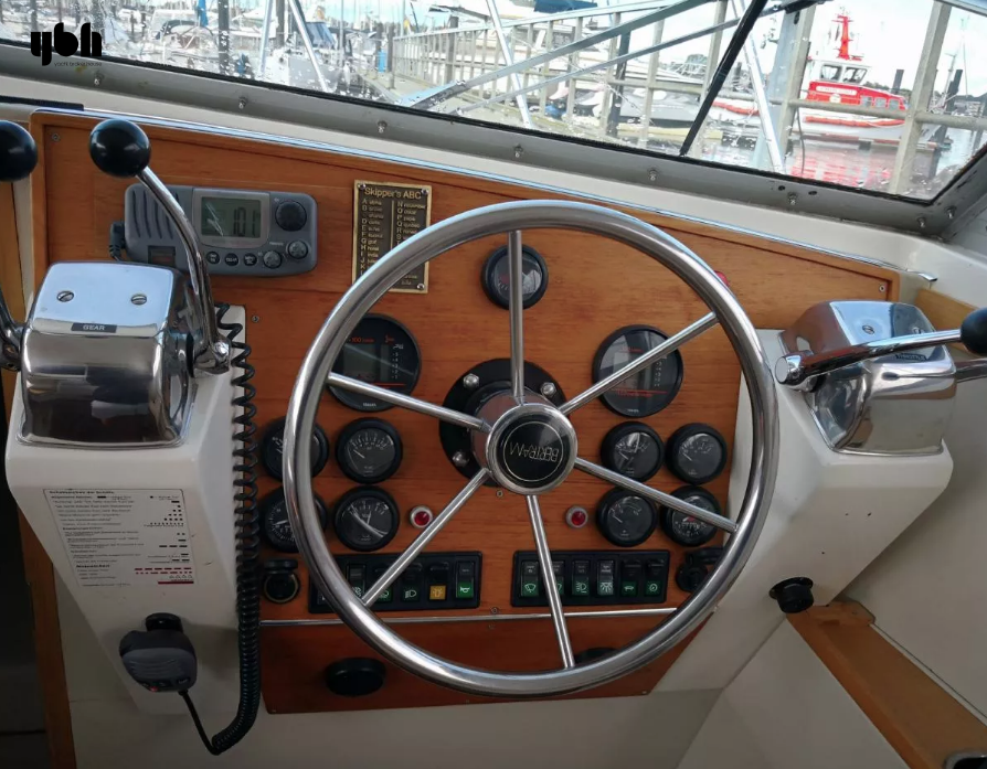 1982 Bertram 28 HT