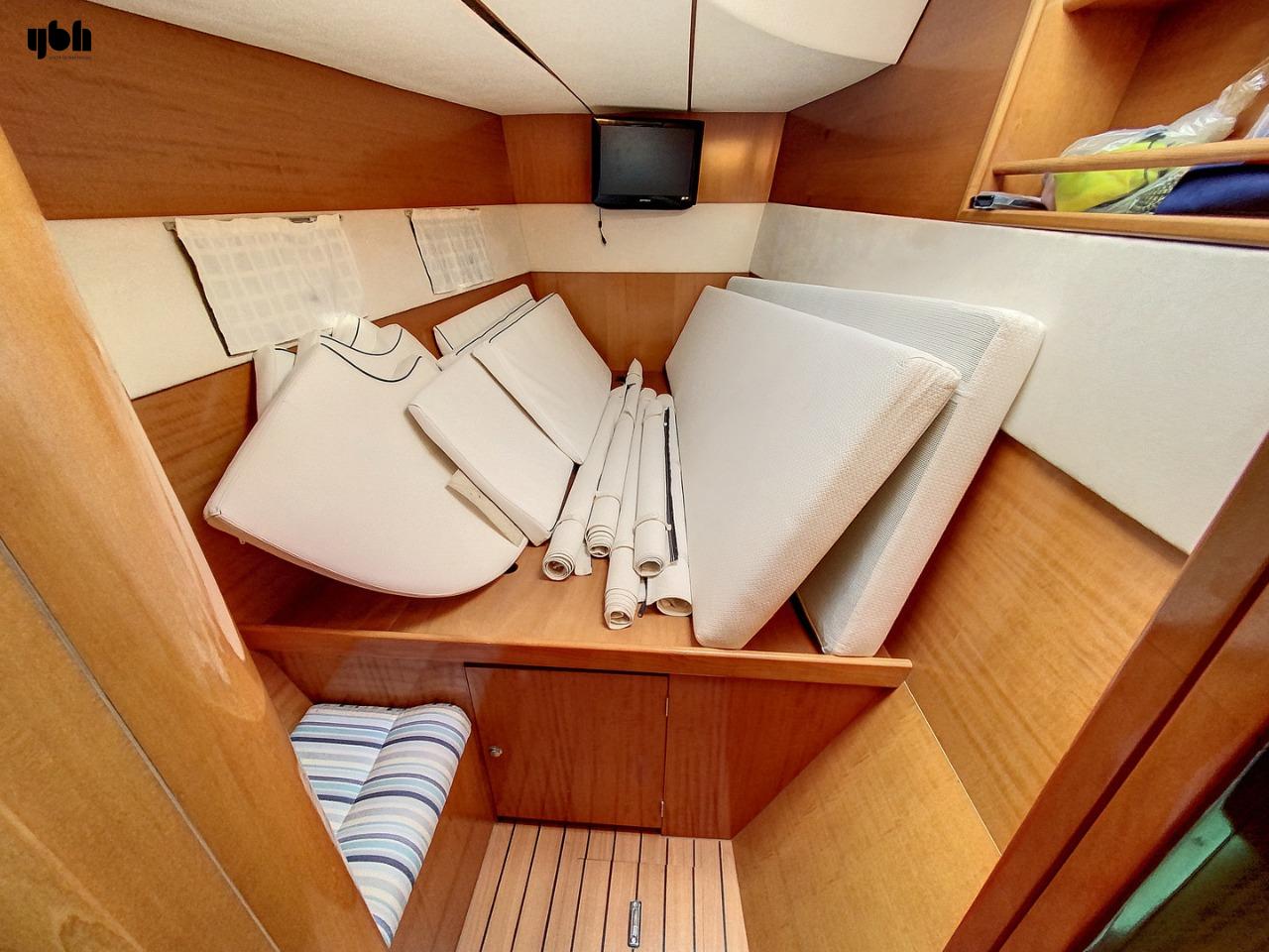 2002 Lagoon 470