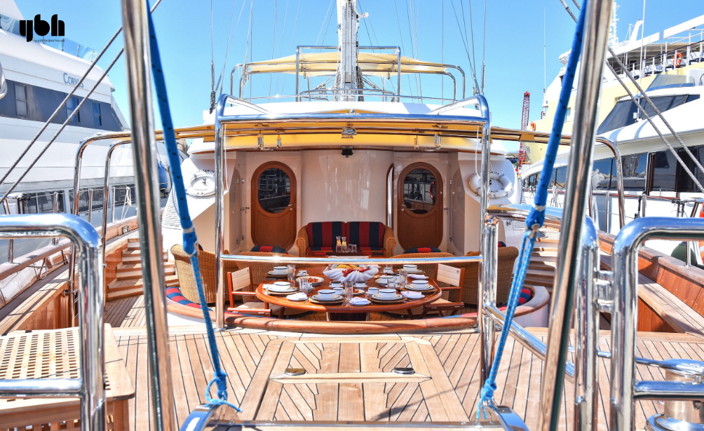 1991 Perini Navi 152