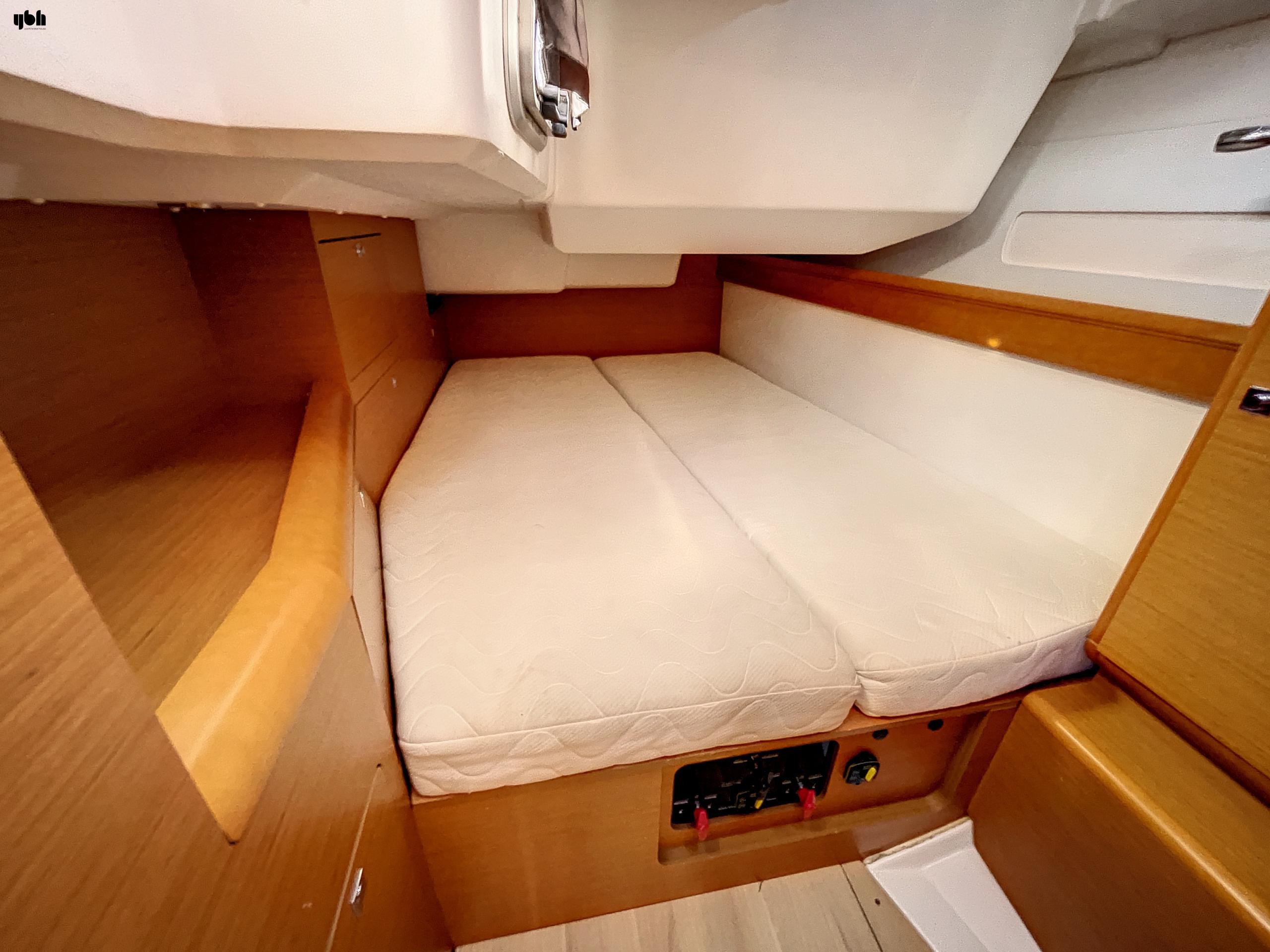 2015 Jeanneau Sun Odyssey 479