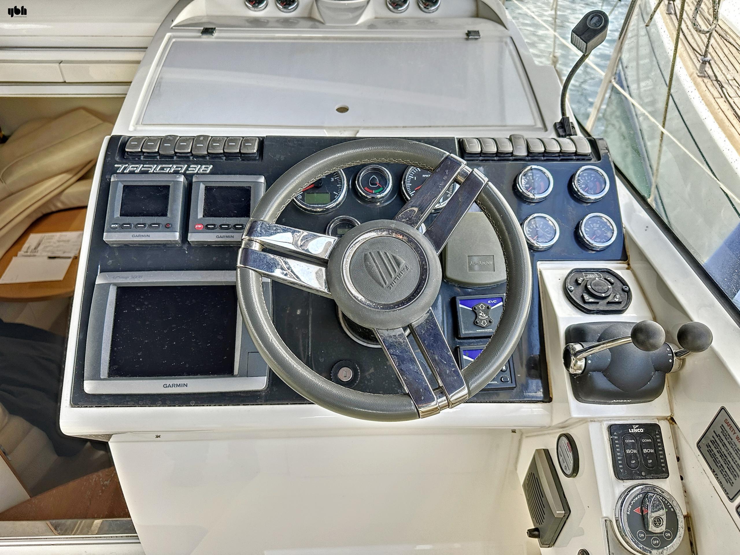 2010 Fairline Targa 38