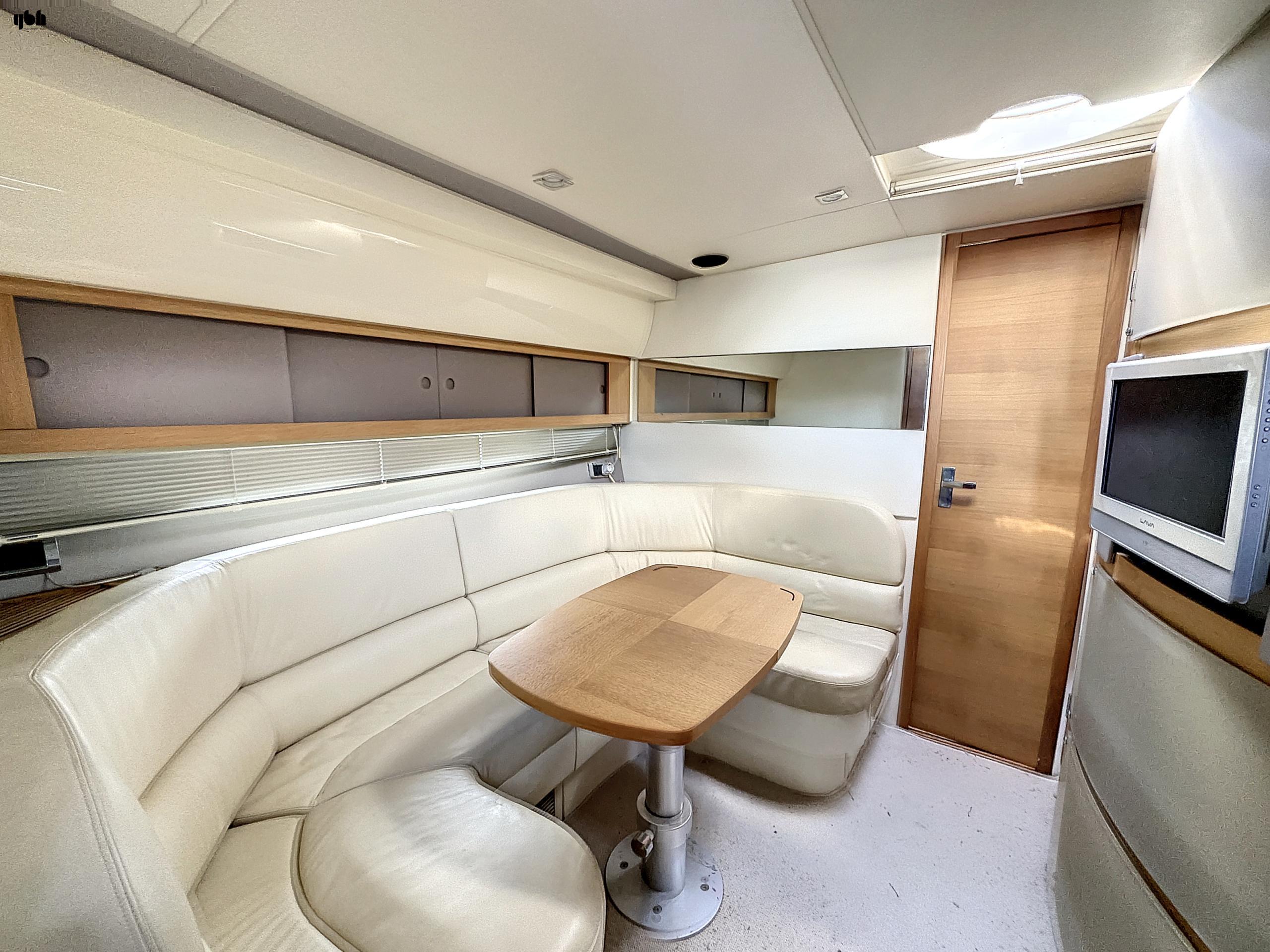 2010 Fairline Targa 38