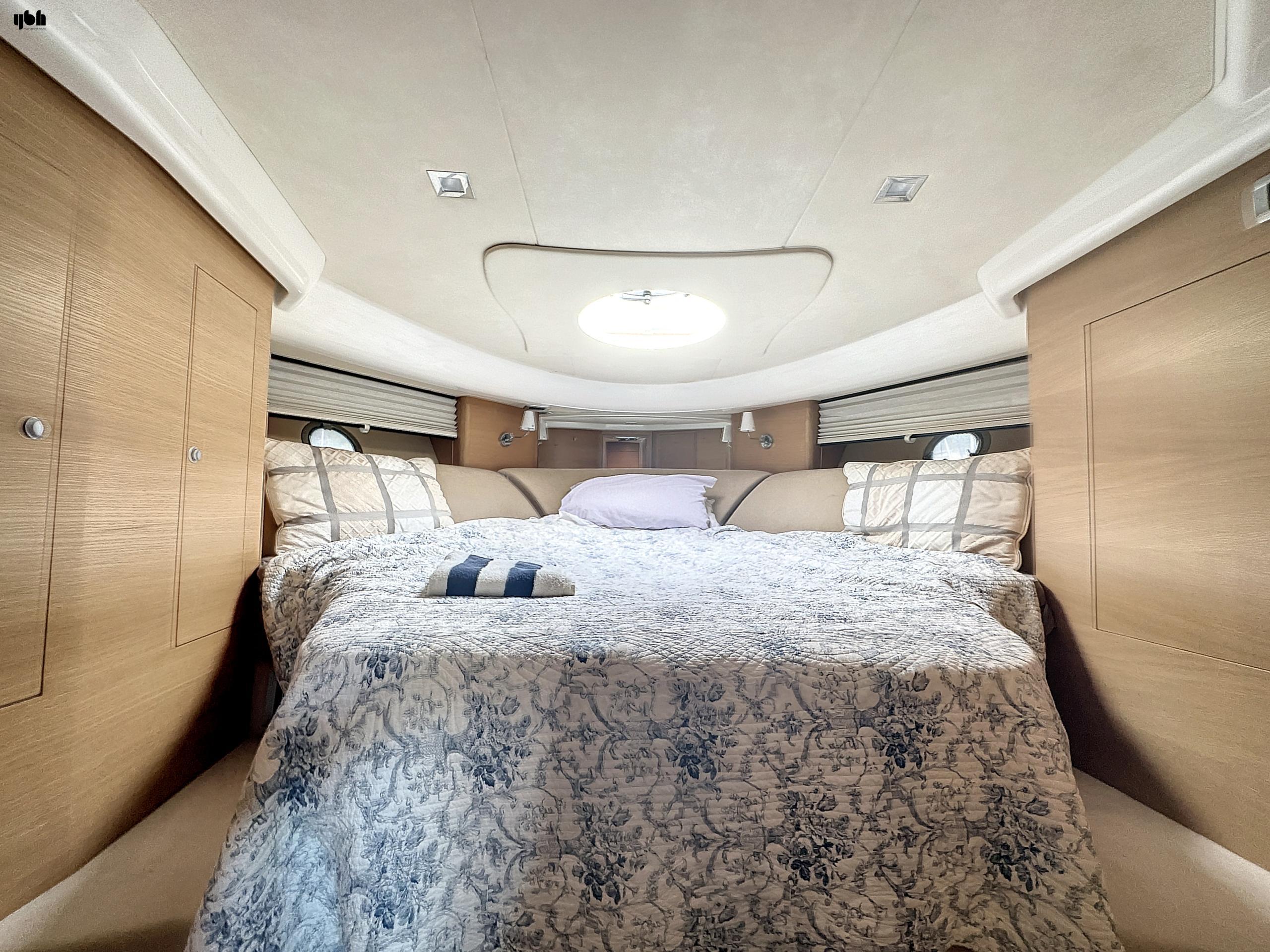 2007 Cranchi Mediterranee 43