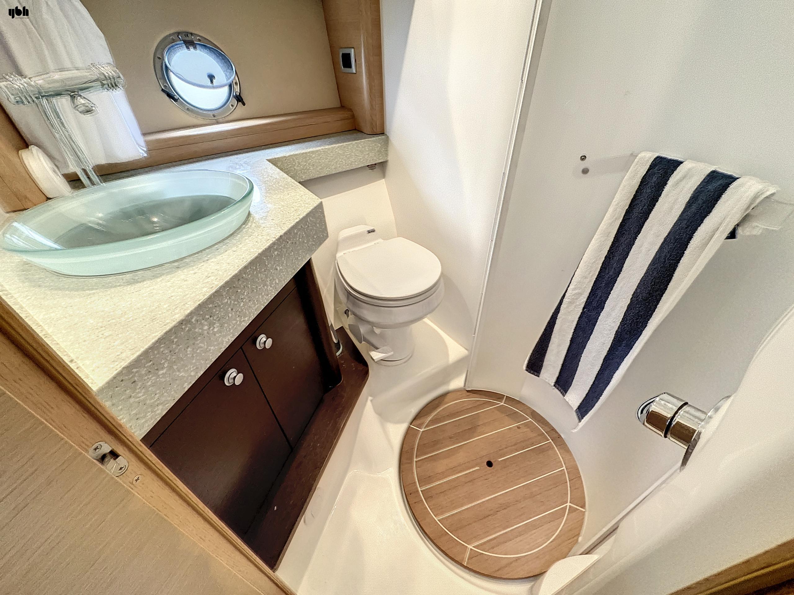 2007 Cranchi Mediterranee 43