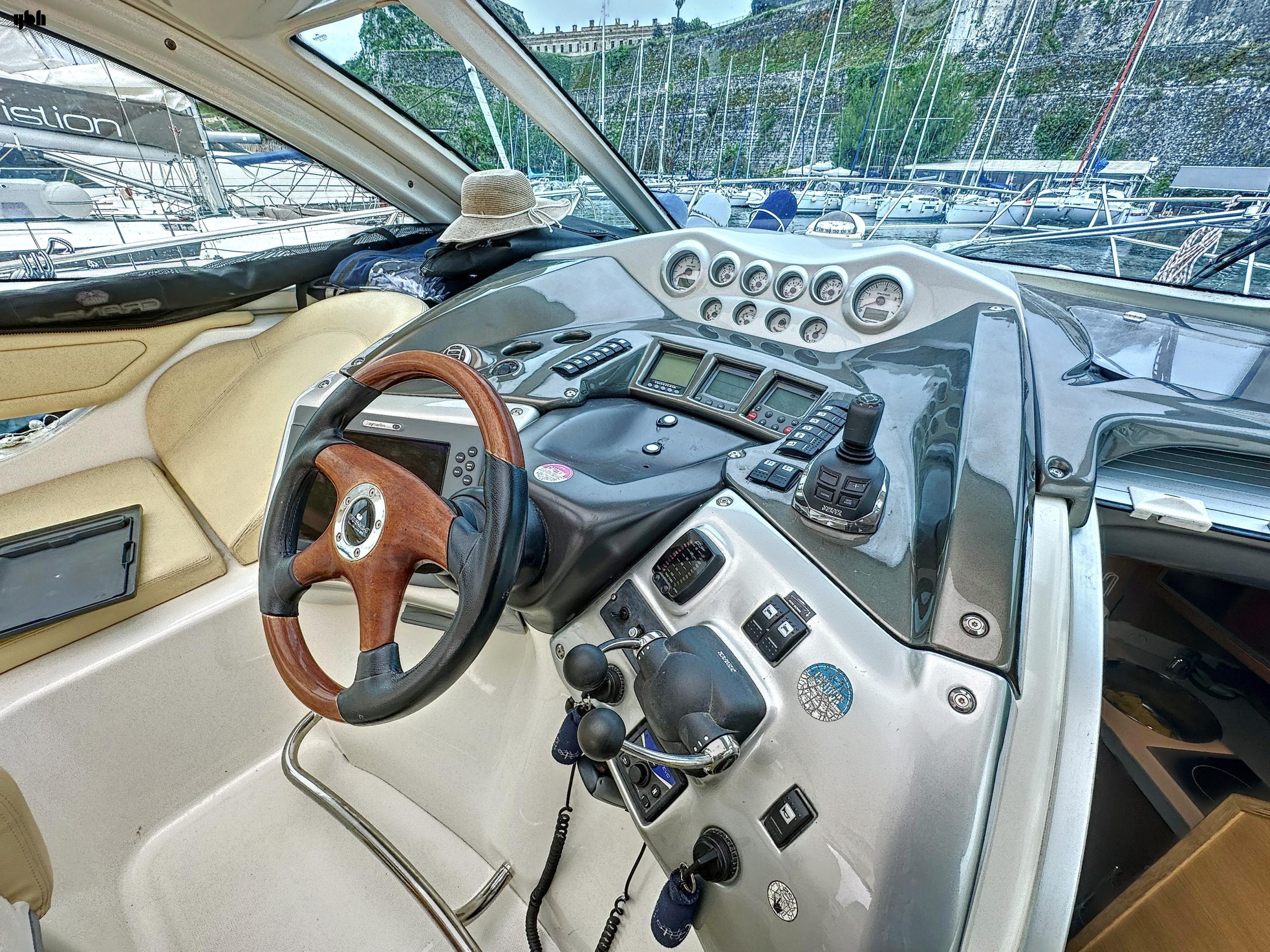 2007 Cranchi Mediterranee 43