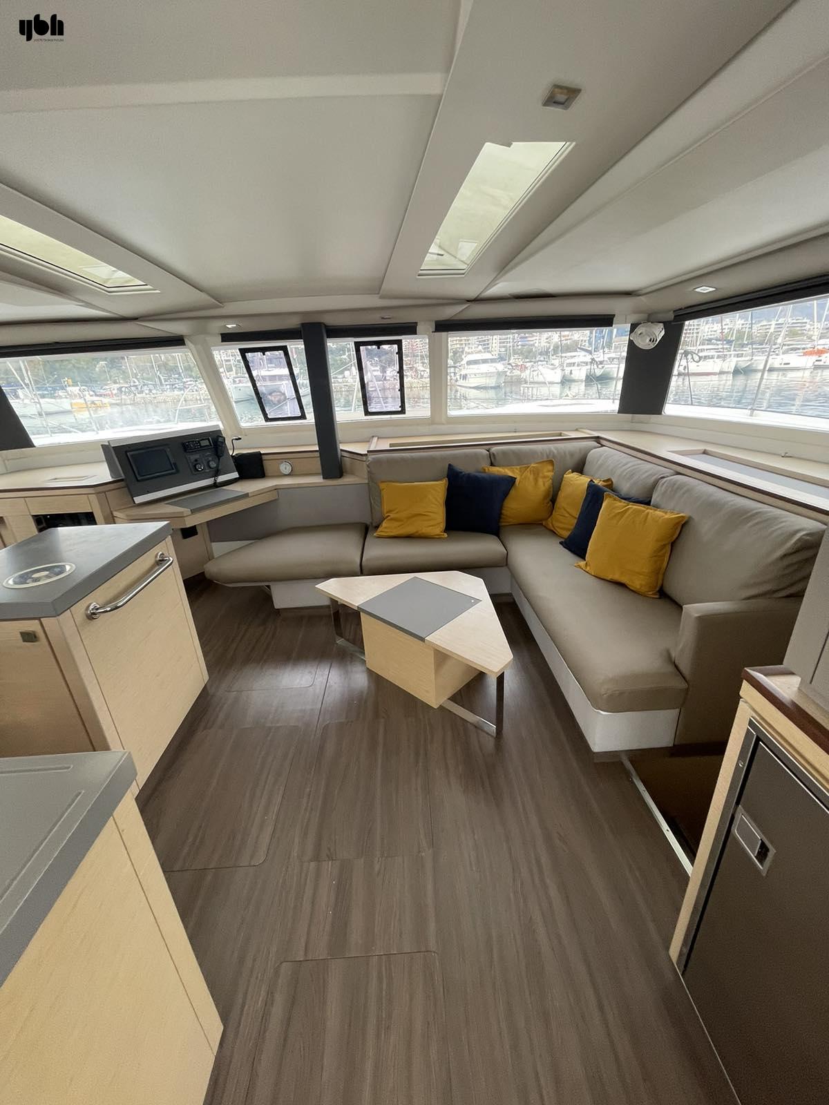 2018 Fountaine Pajot Saona 47