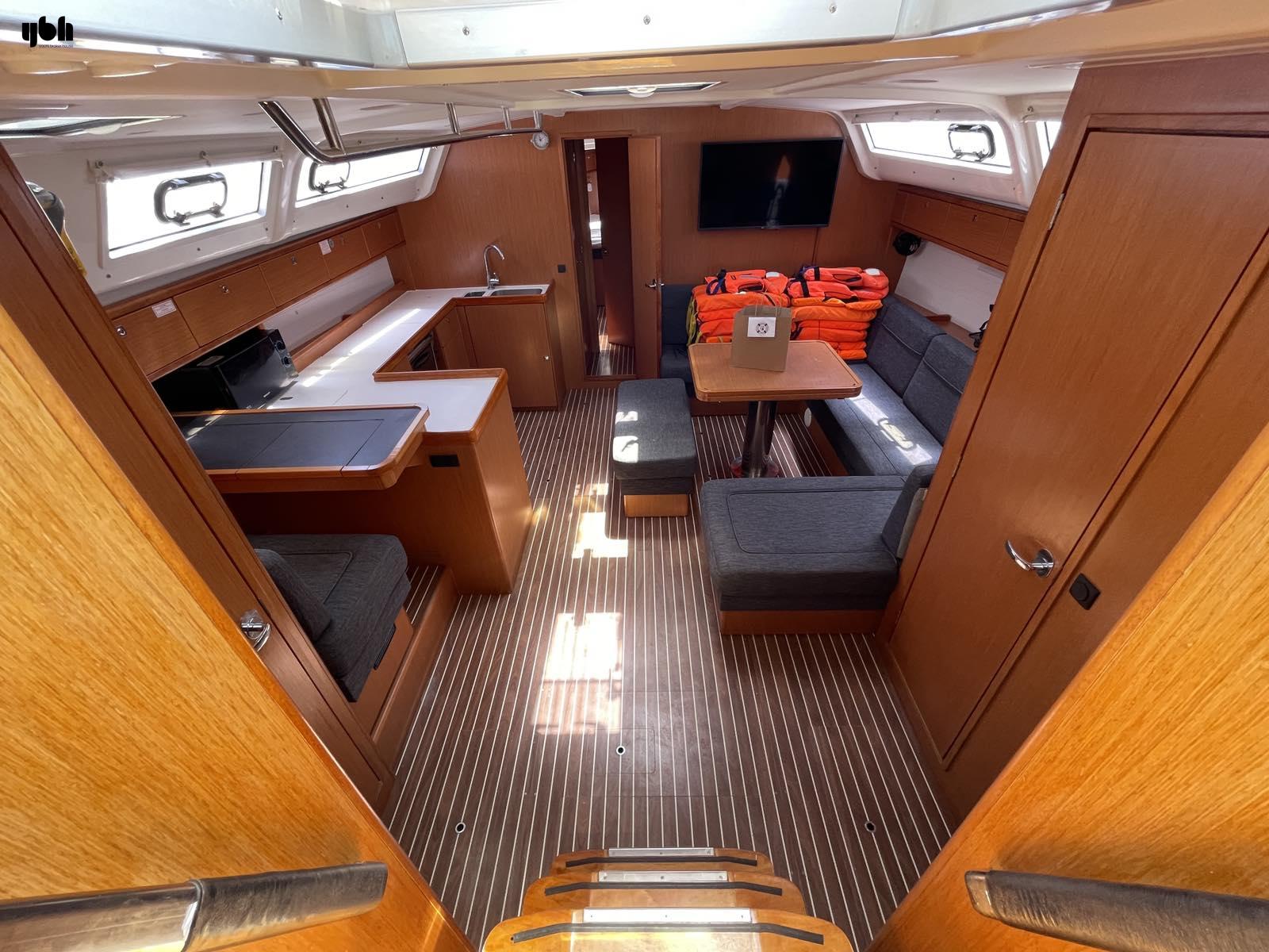 2015 Bavaria Cruiser 51