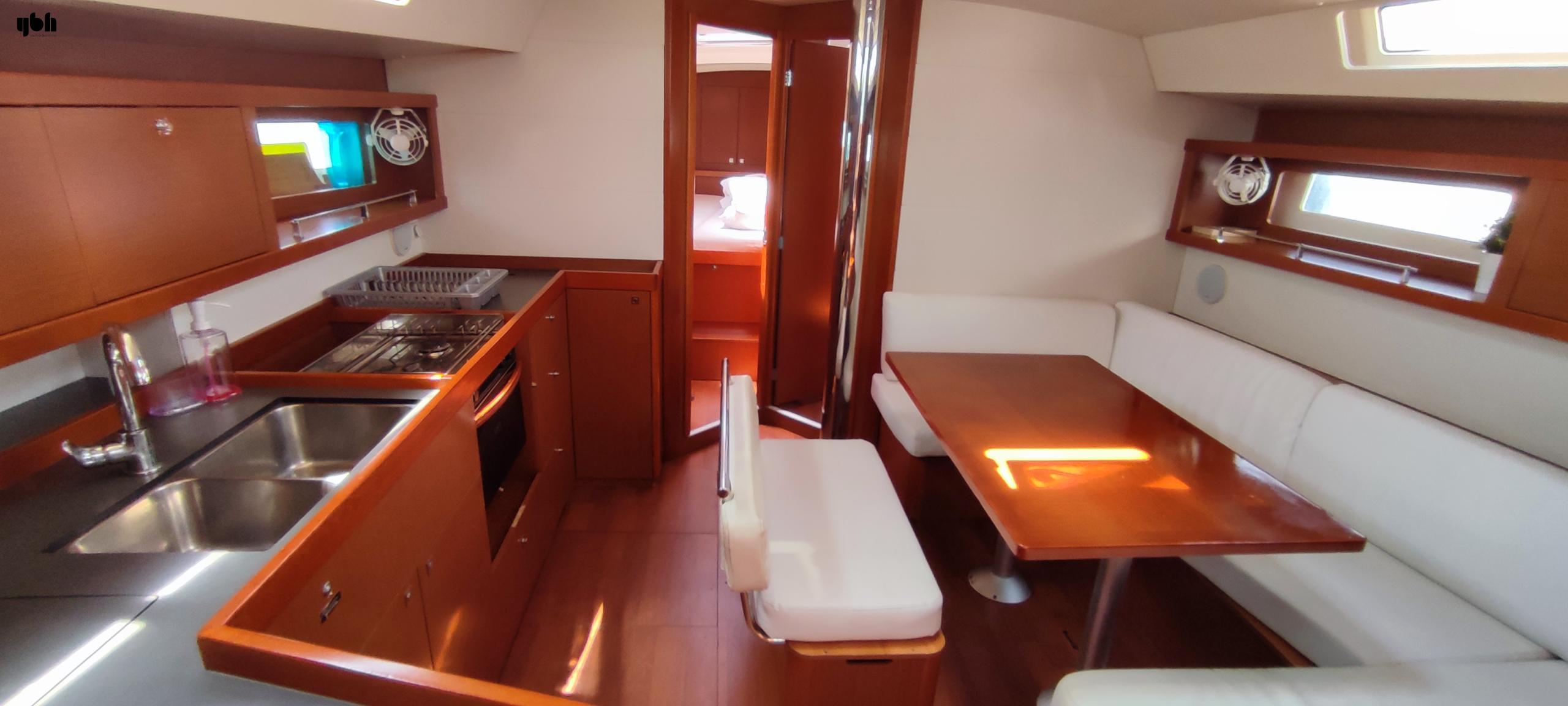 2013 Beneteau Oceanis 45