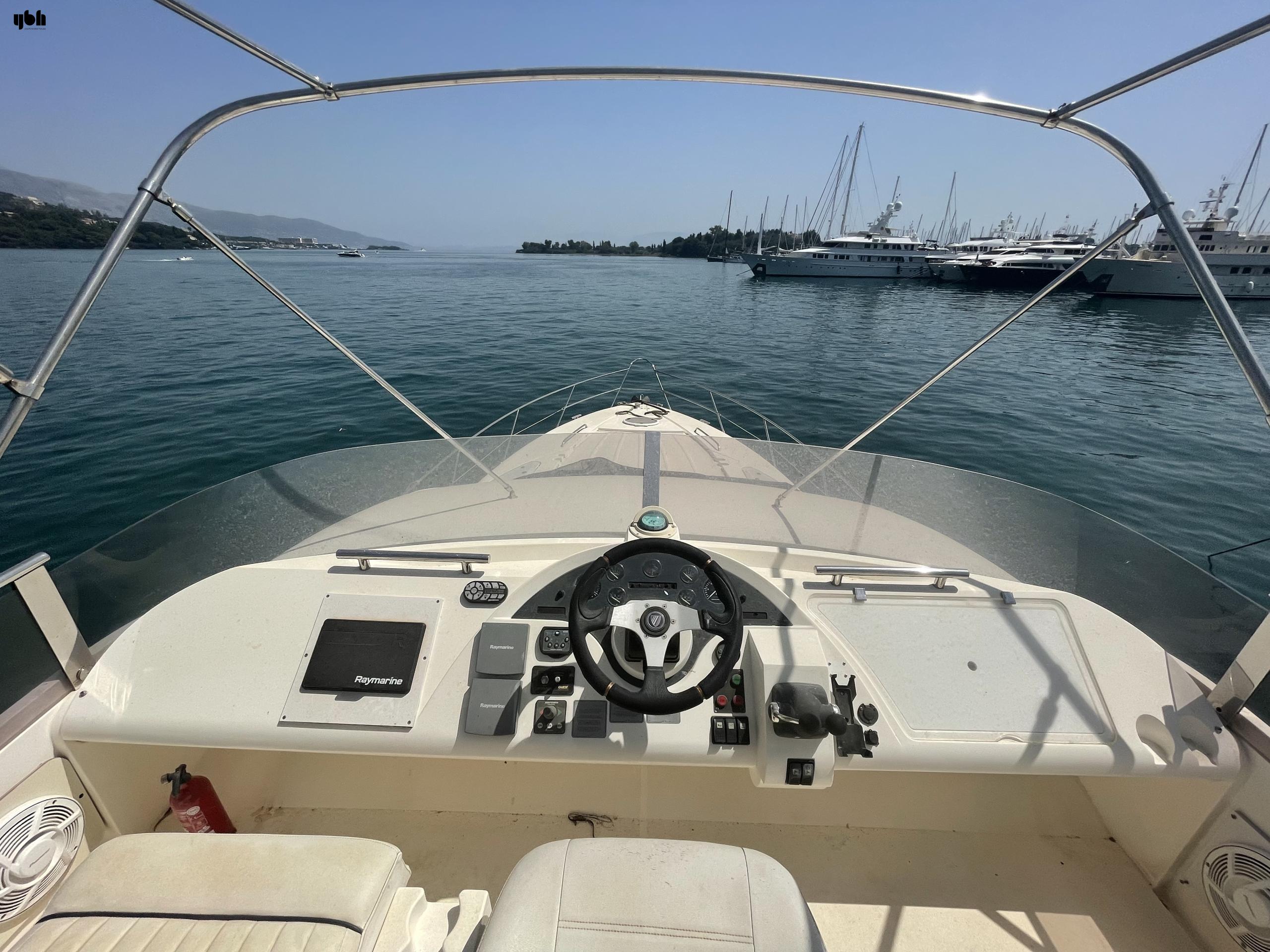 2002 Fairline Phantom 50