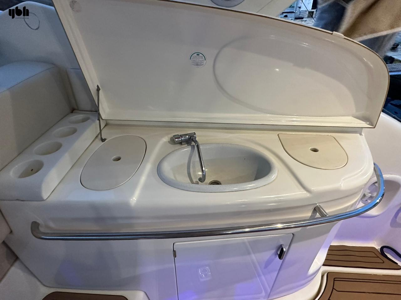 2002 Cranchi 33