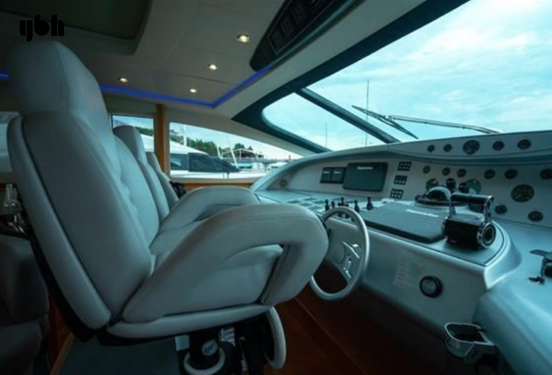 2004 Pershing 88