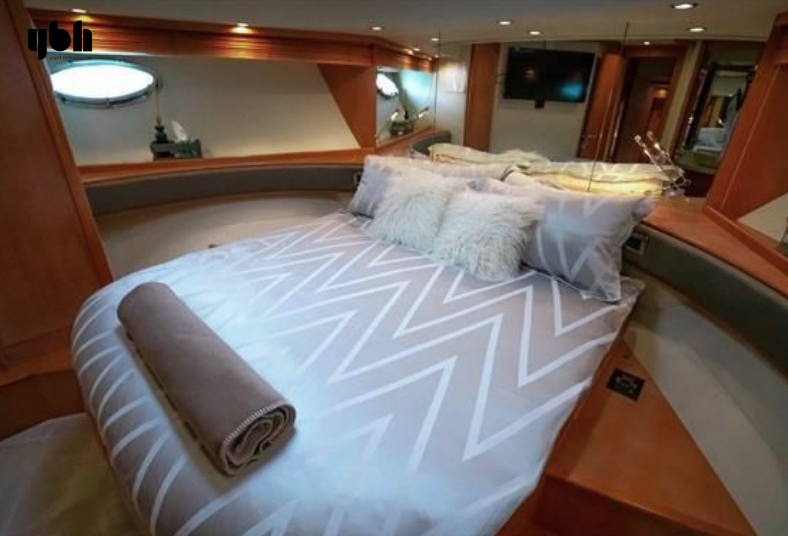 2004 Pershing 88