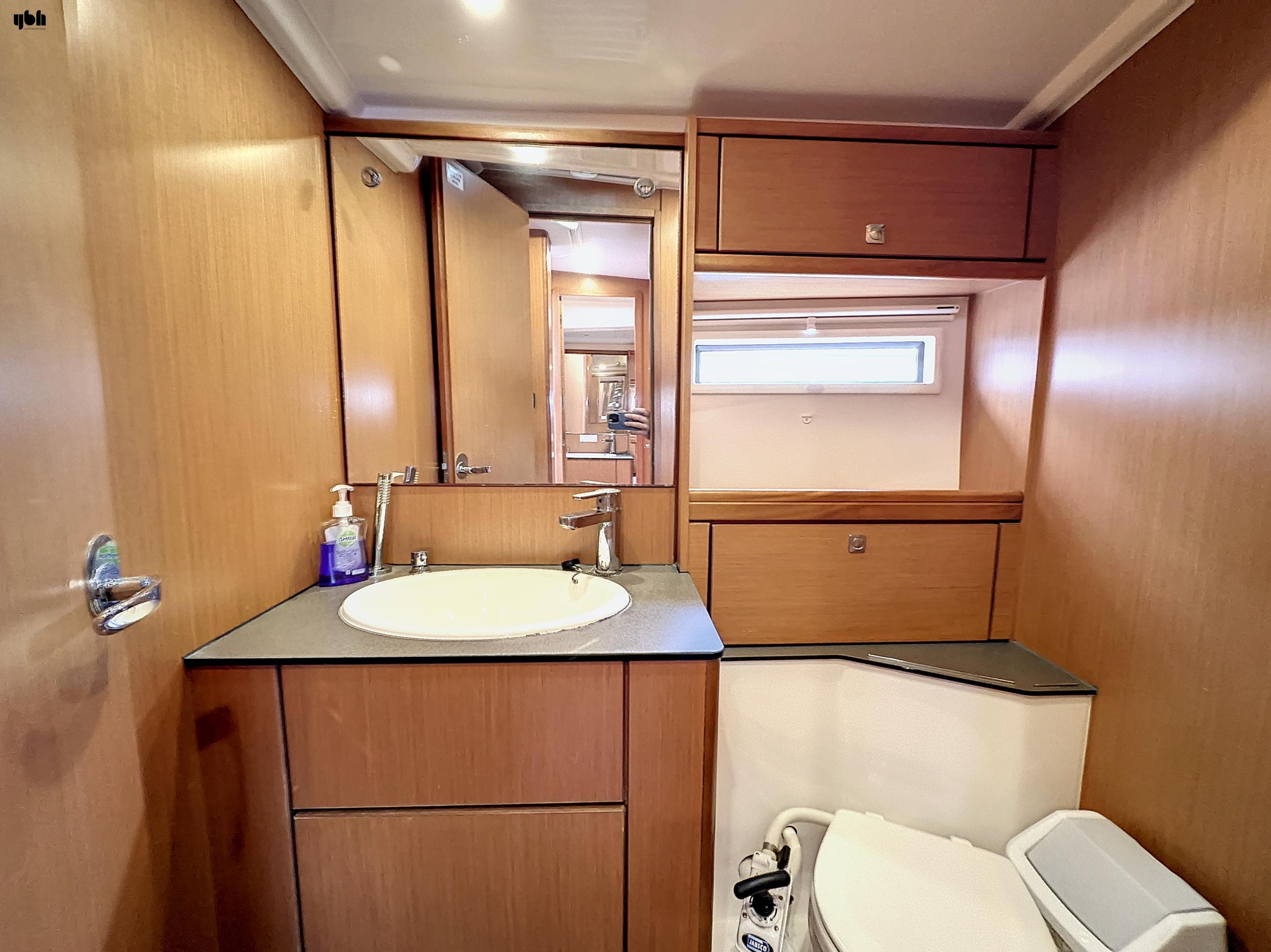 2014 Bavaria Cruiser 56