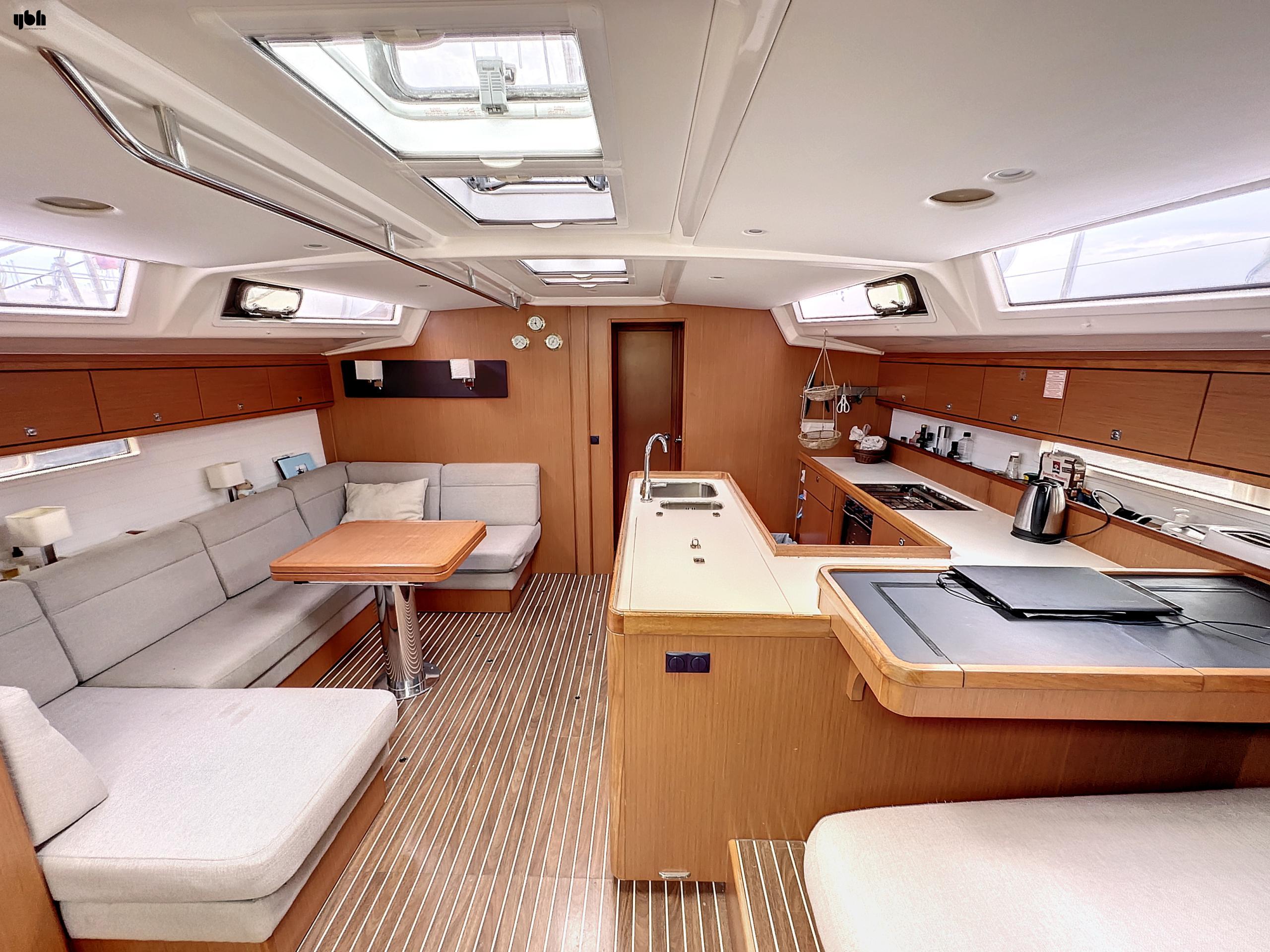 2014 Bavaria Cruiser 56