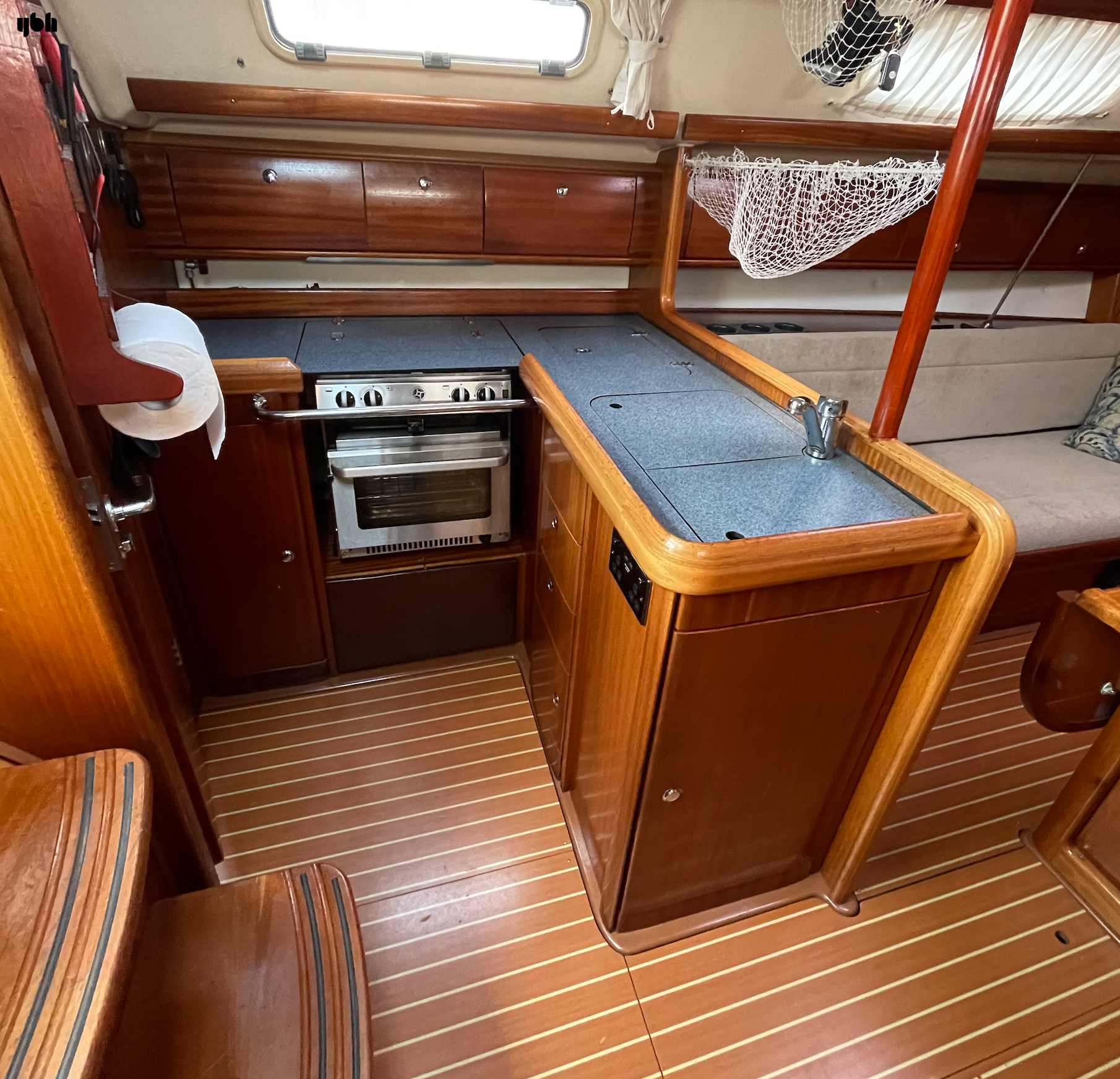 2003 Bavaria 36 Cruiser