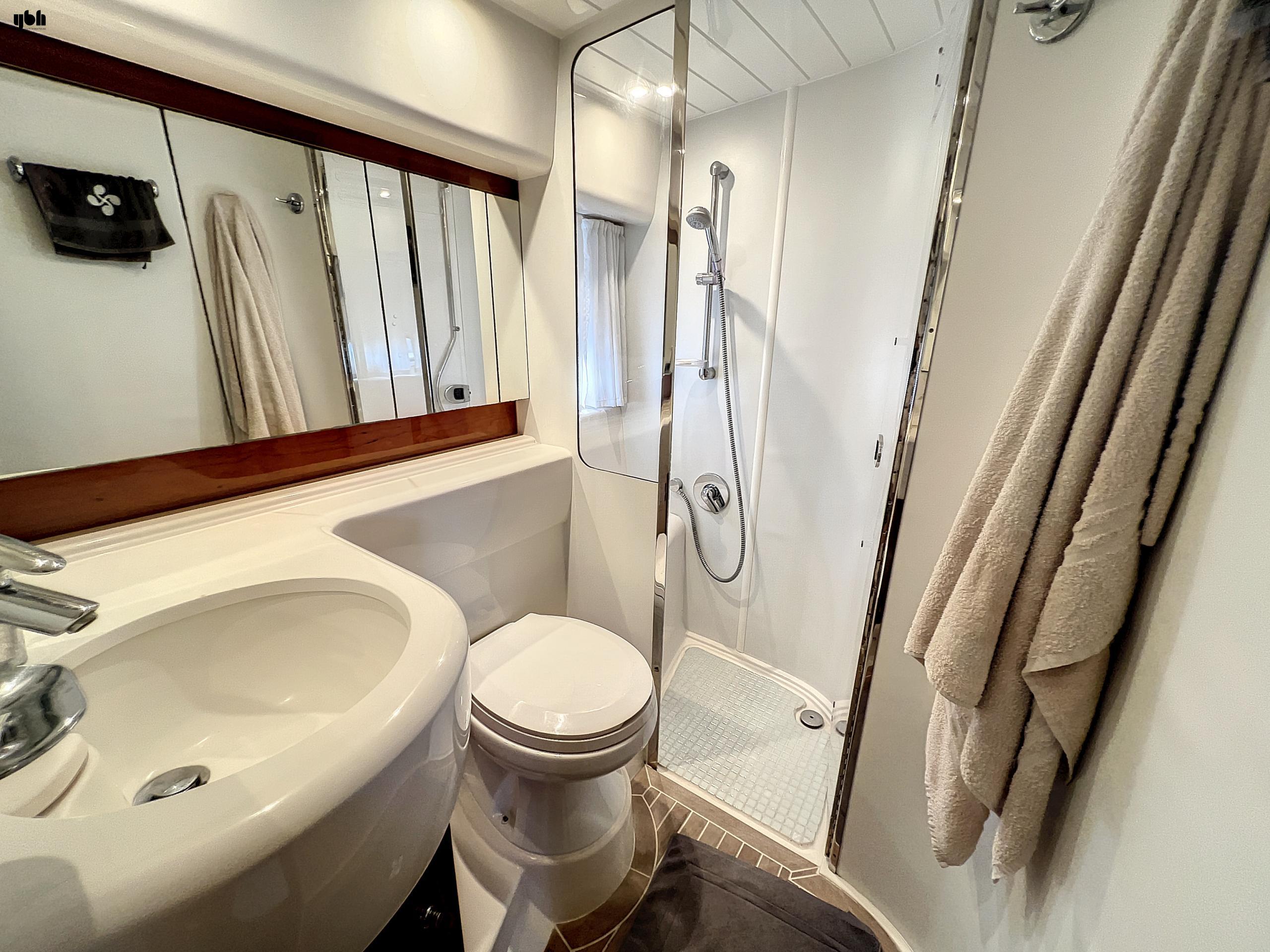 2004 Princess V46