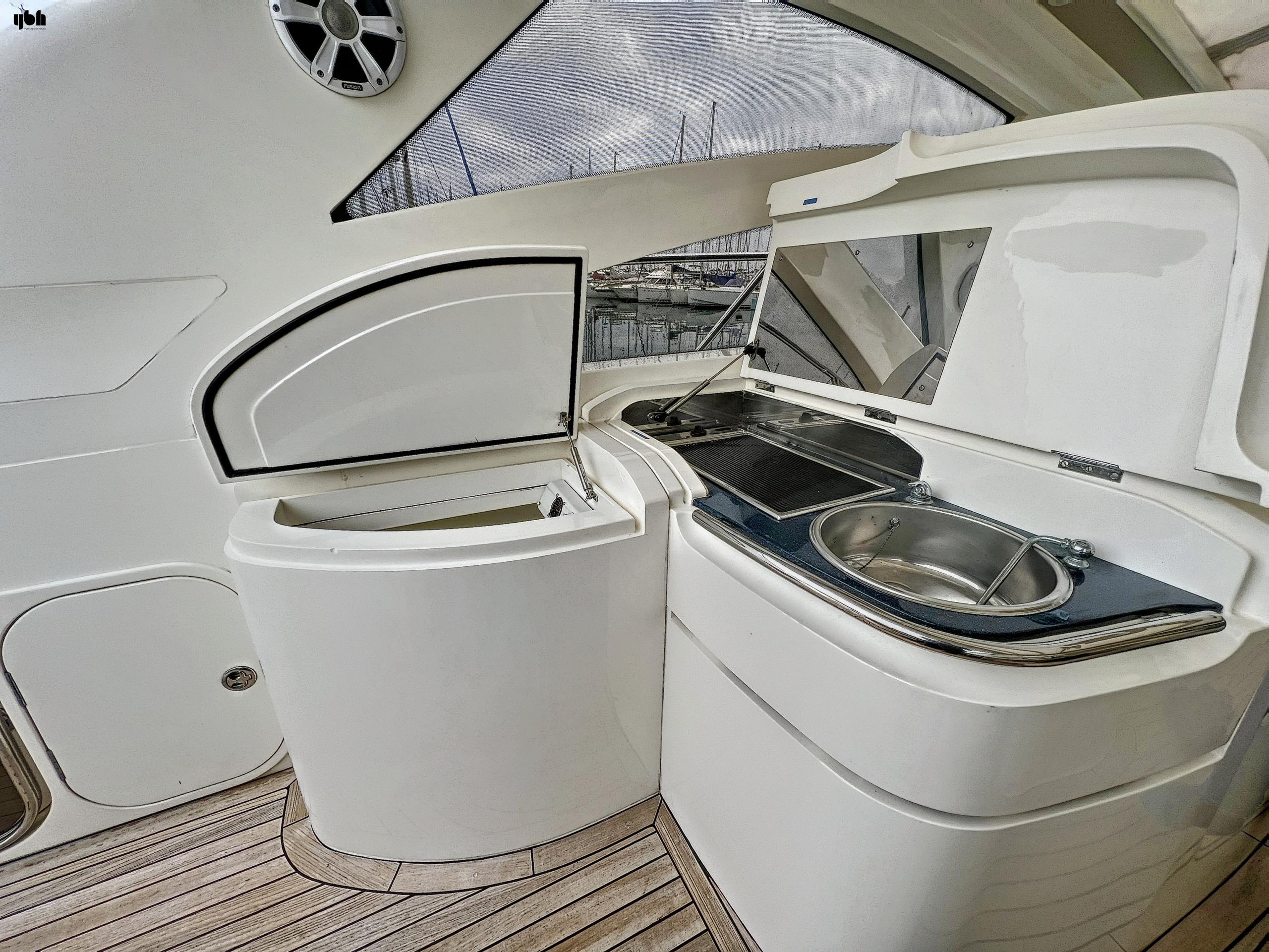 2004 Princess V46