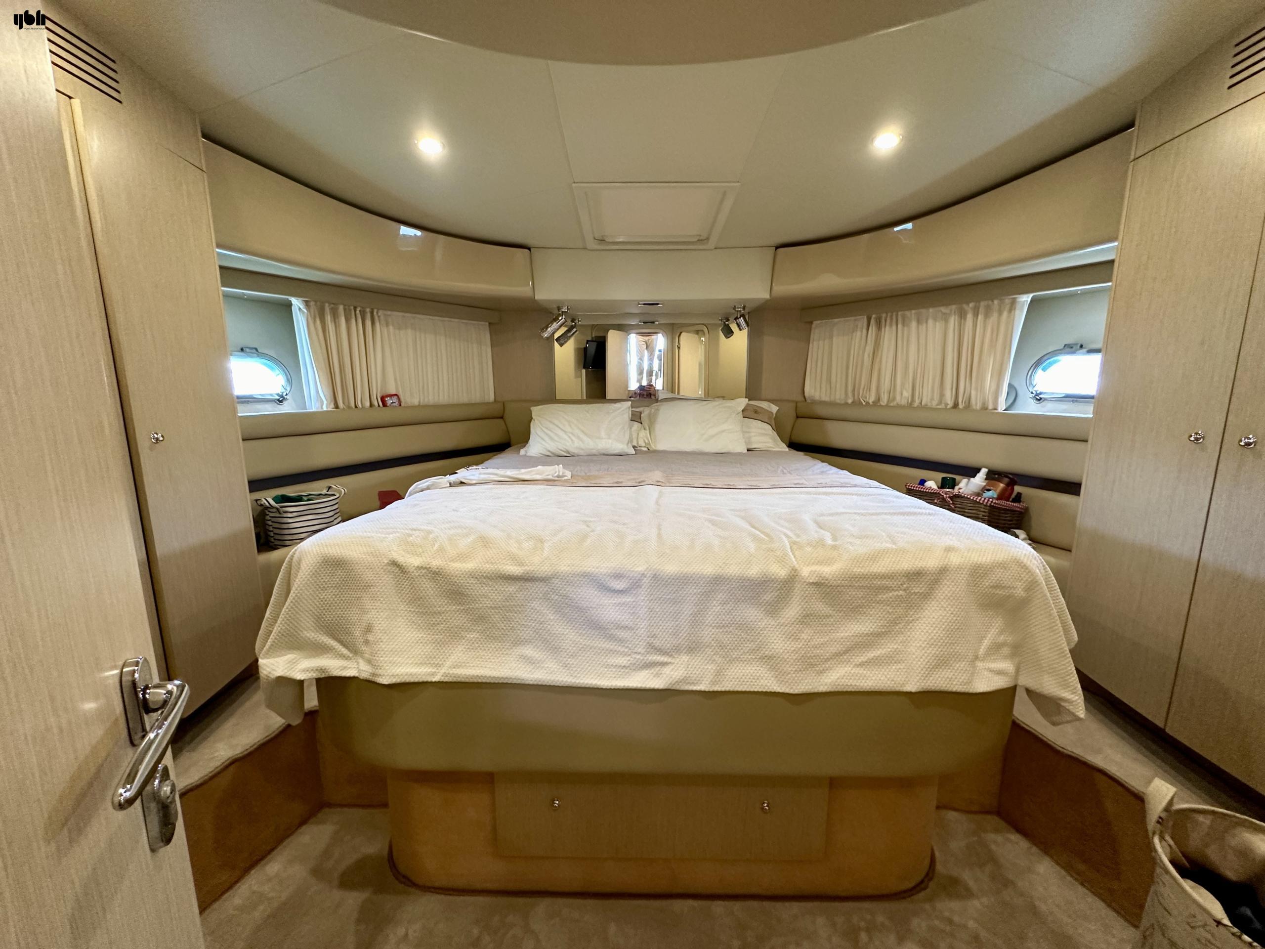 Ferretti Yachts 550 2006 for sale