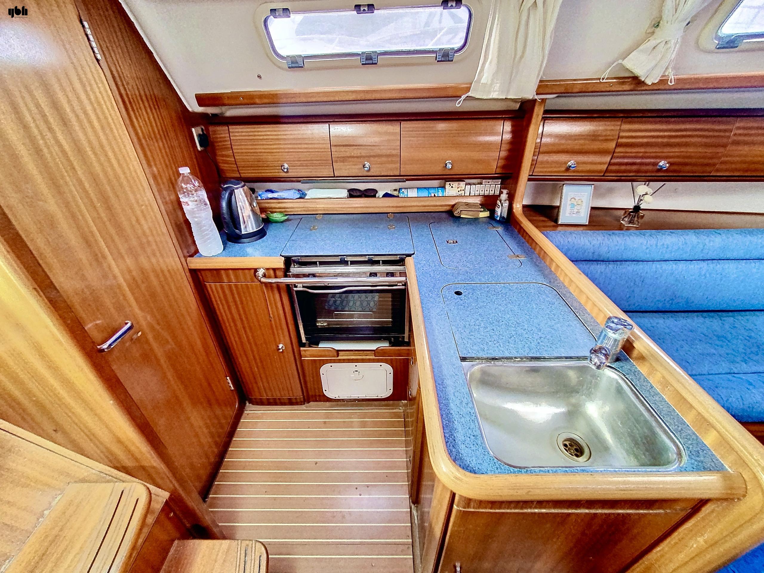 Bavaria 36 2002 for sale