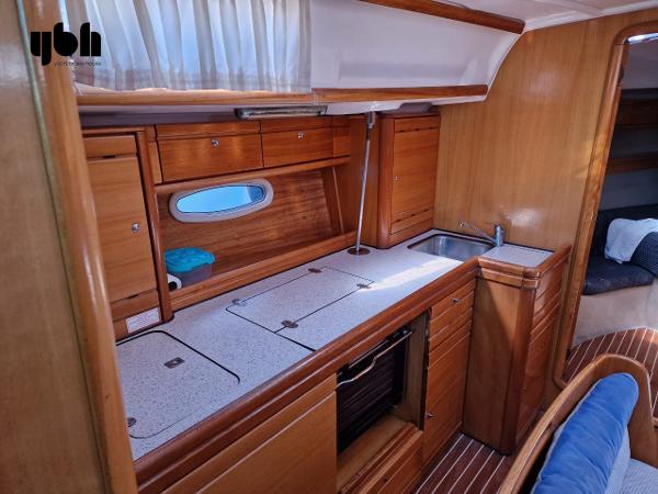 2005 Bavaria Cruiser 39 For Sale