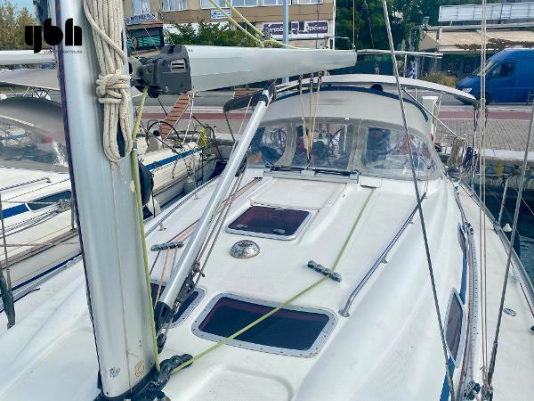 2005 Bavaria Cruiser 39 For Sale
