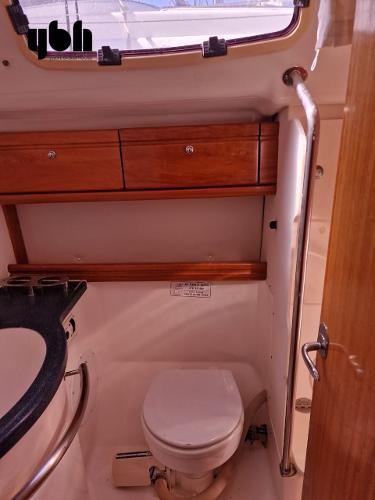 2005 Bavaria Cruiser 39 For Sale