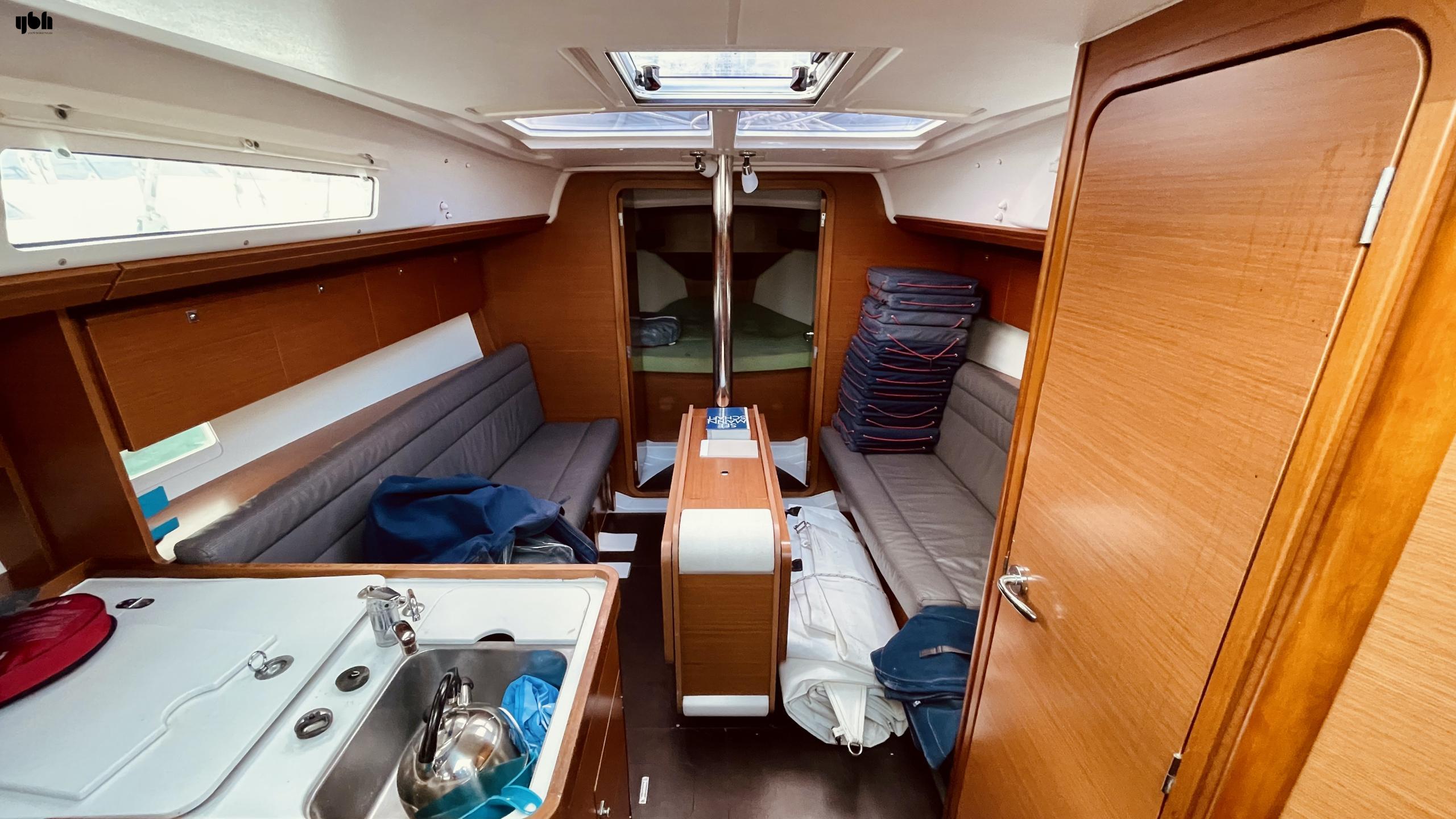 2017 Dufour 350 Grand Large