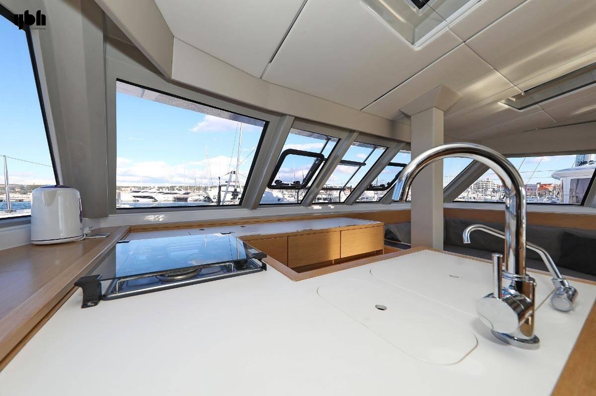 2019 Bavaria Nautitech 46 FLY