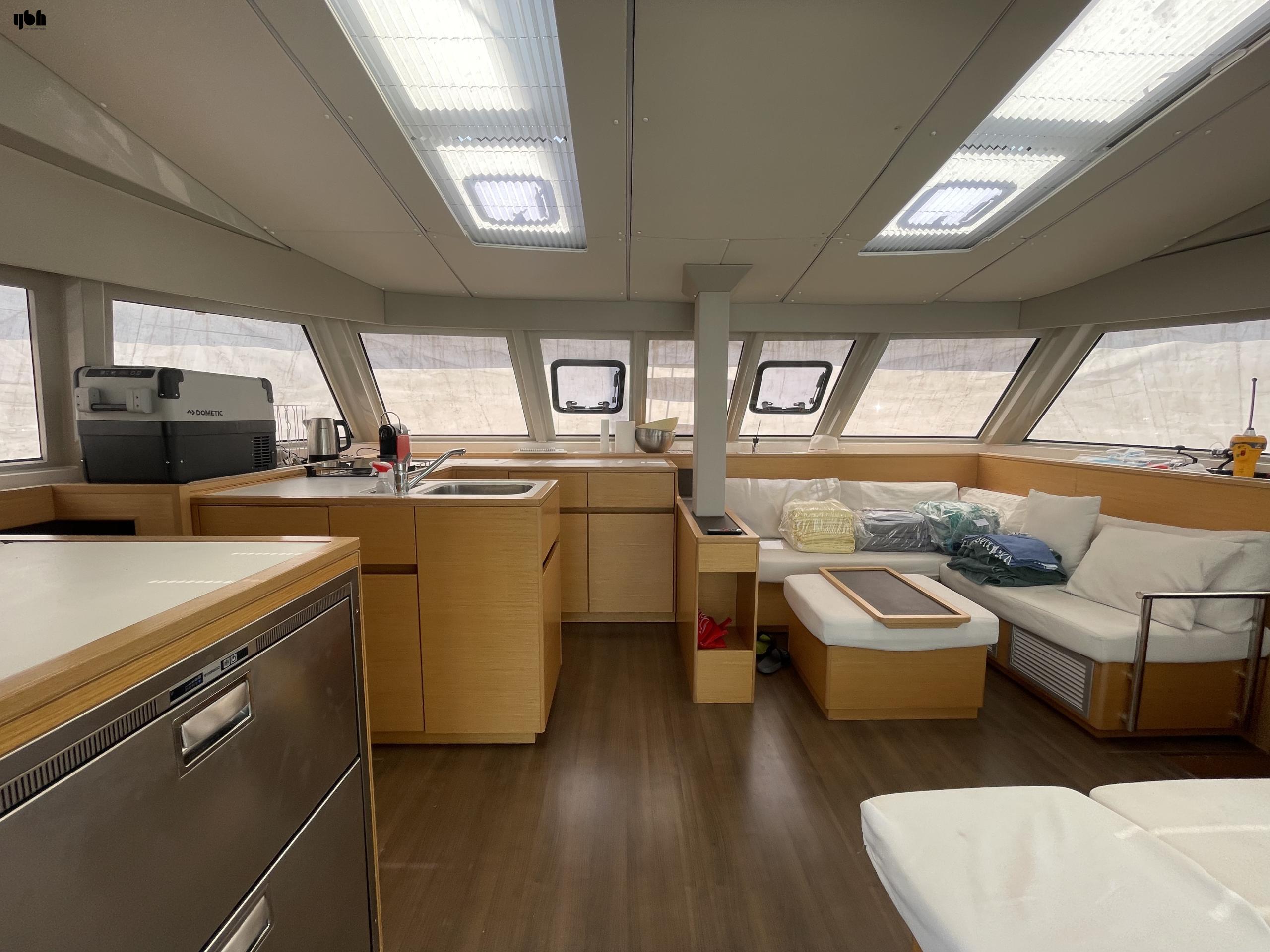 2019 Bavaria Nautitech 46 FLY