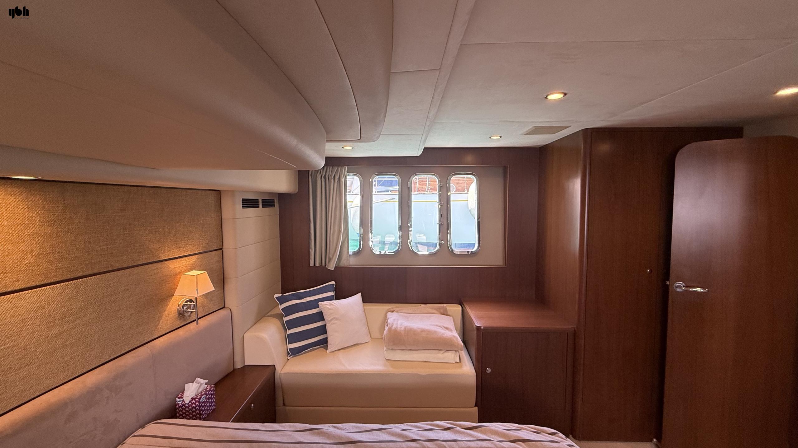 2010 Princess 62