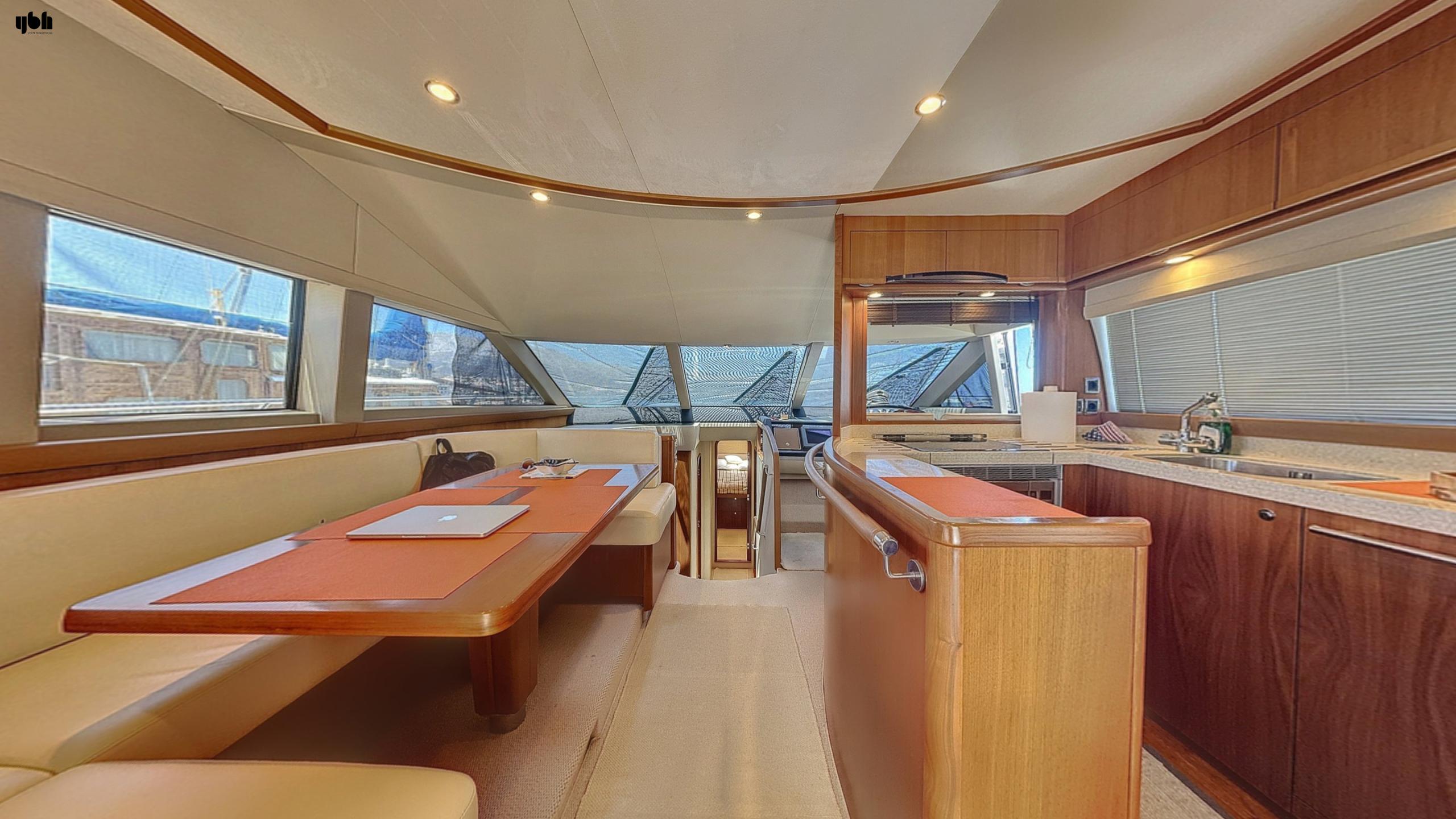 2010 Princess 62