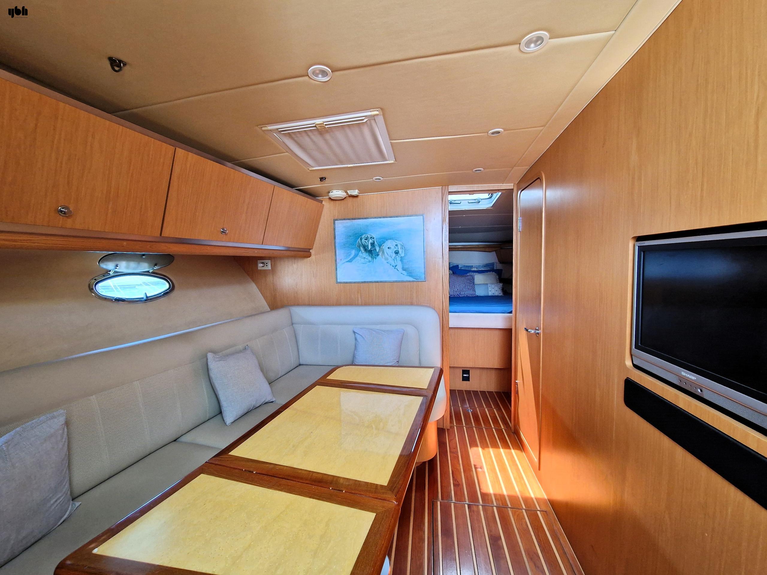 2005 Tiara 4200 Open