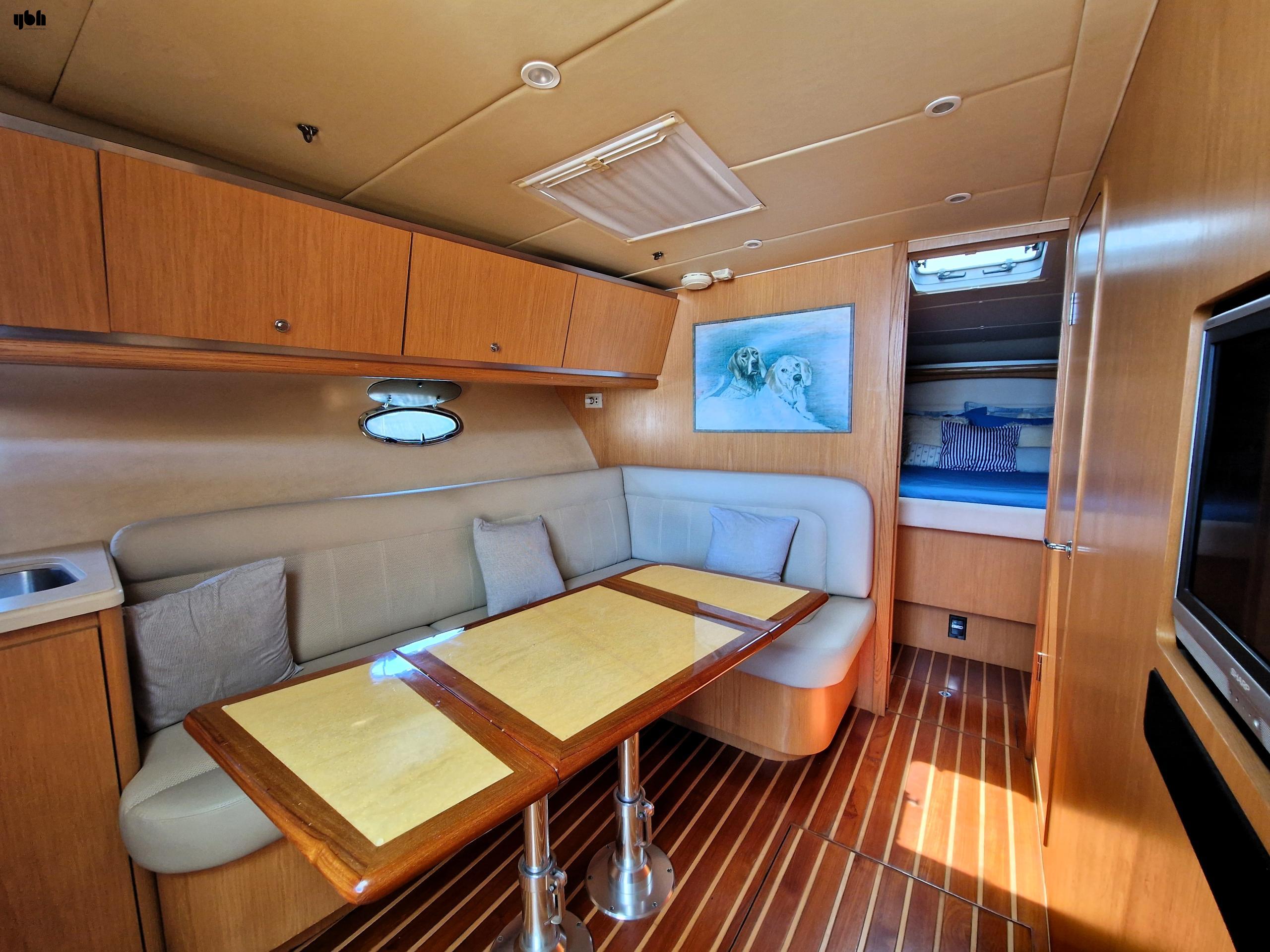 2005 Tiara 4200 Open