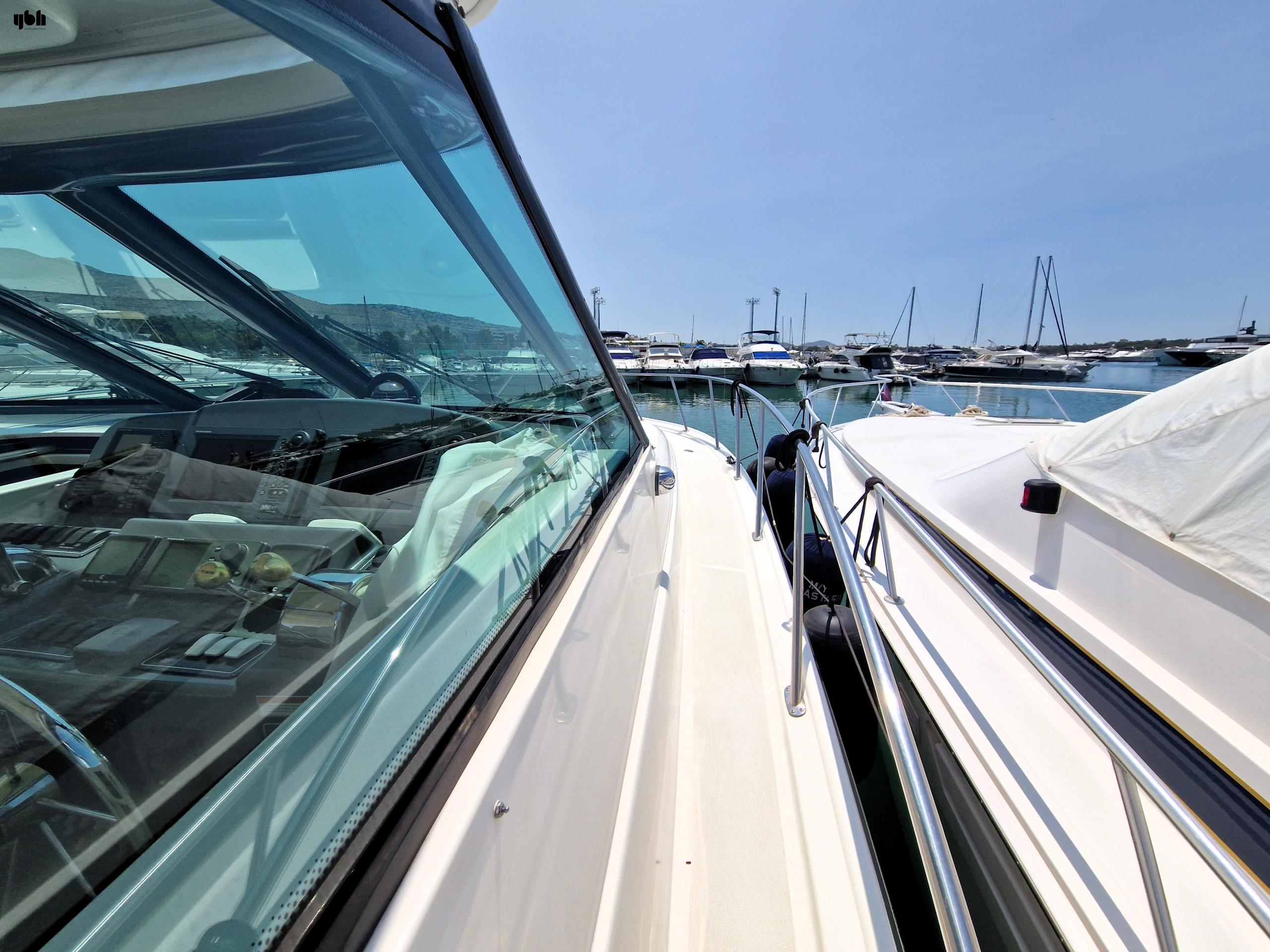 2005 Tiara 4200 Open