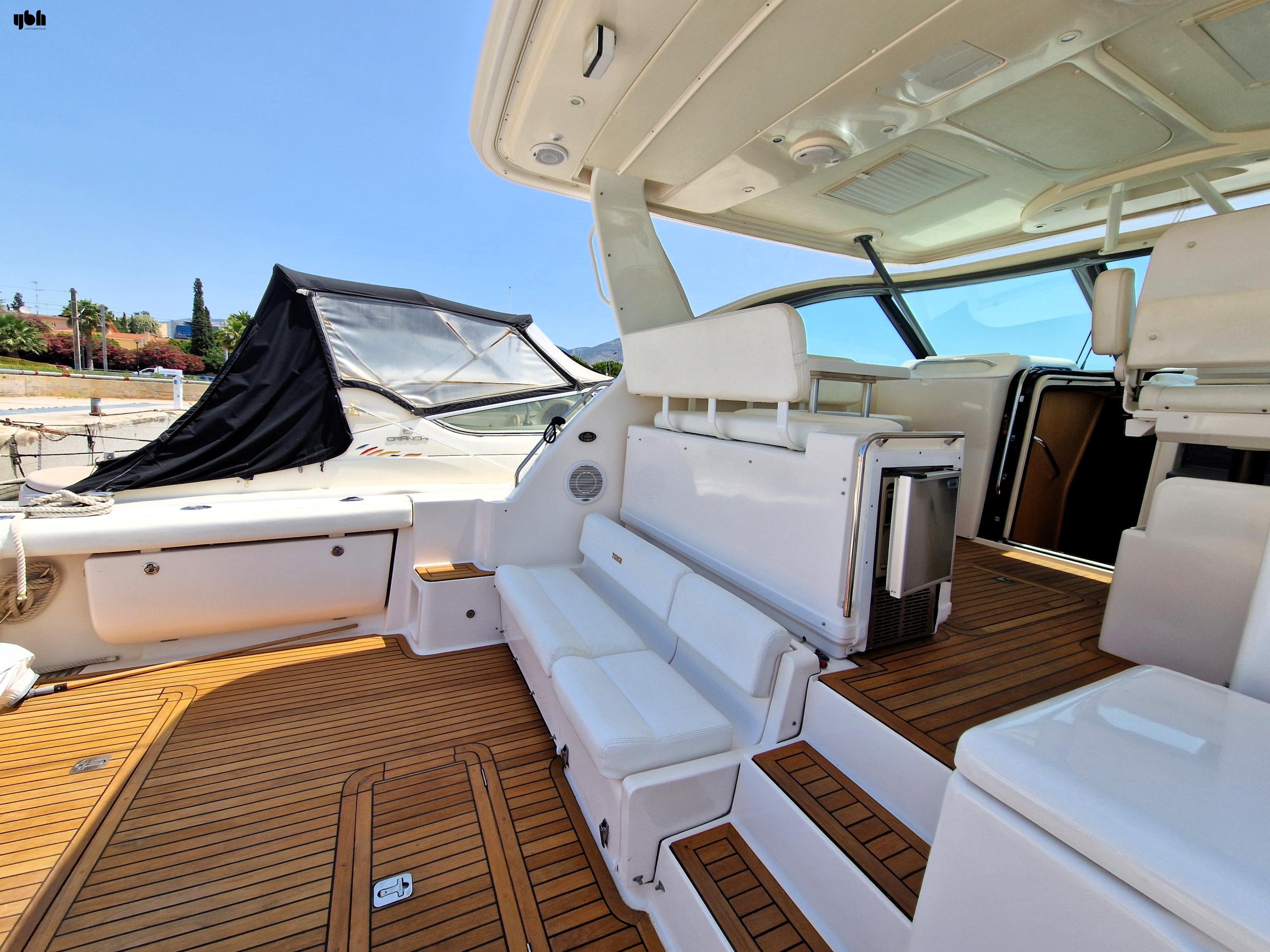 2005 Tiara 4200 Open