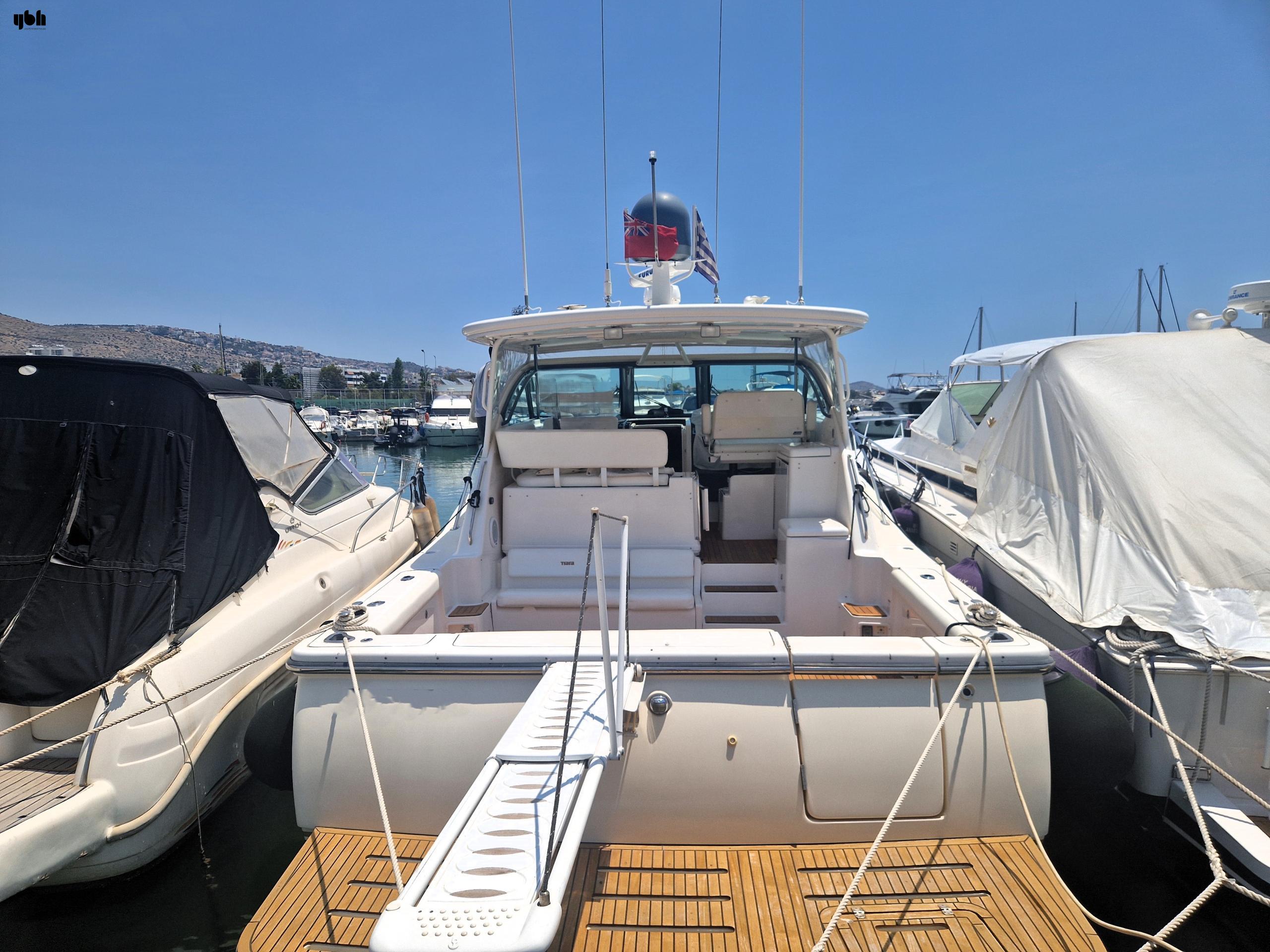 2005 Tiara 4200 Open