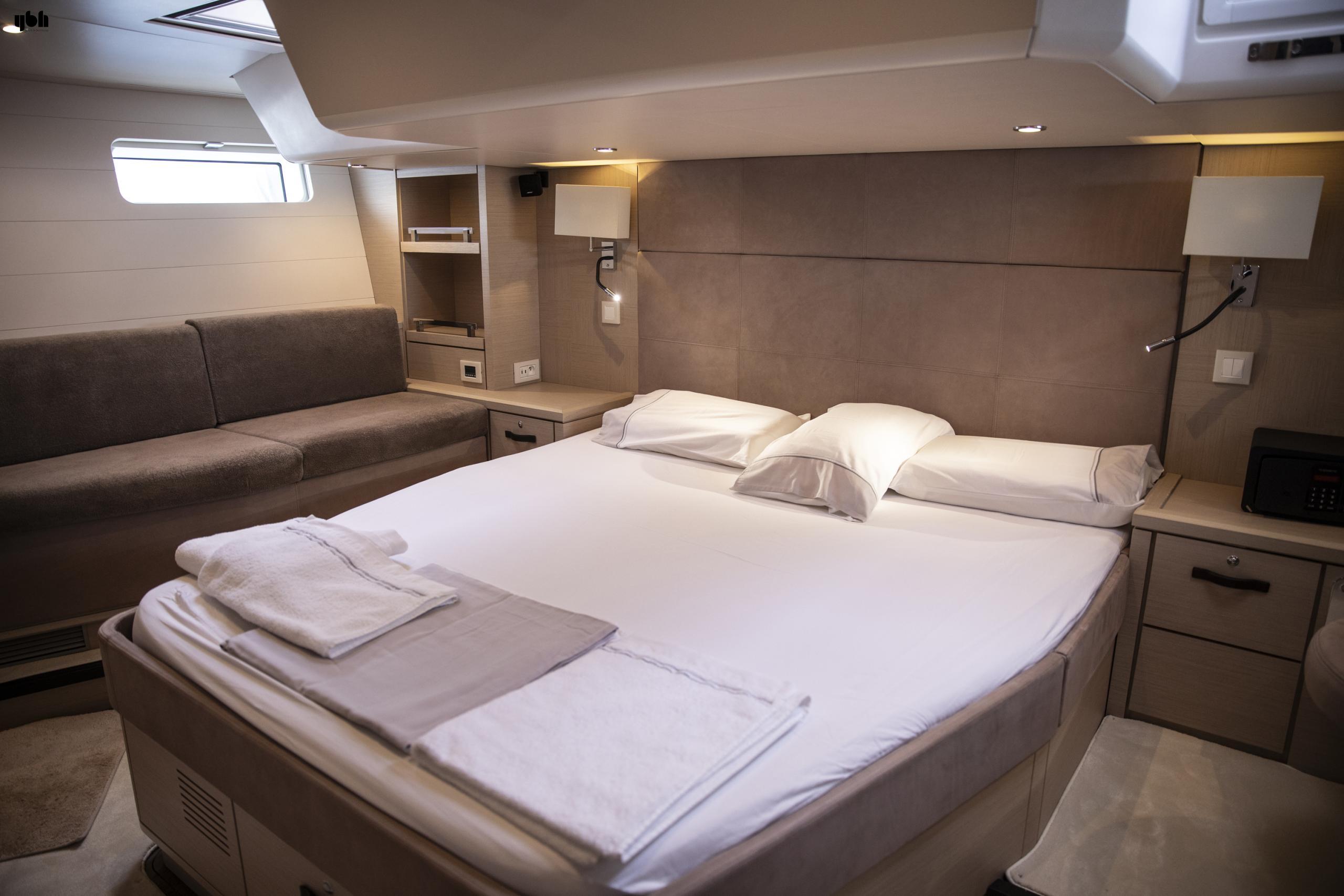 2019 Jeanneau 64