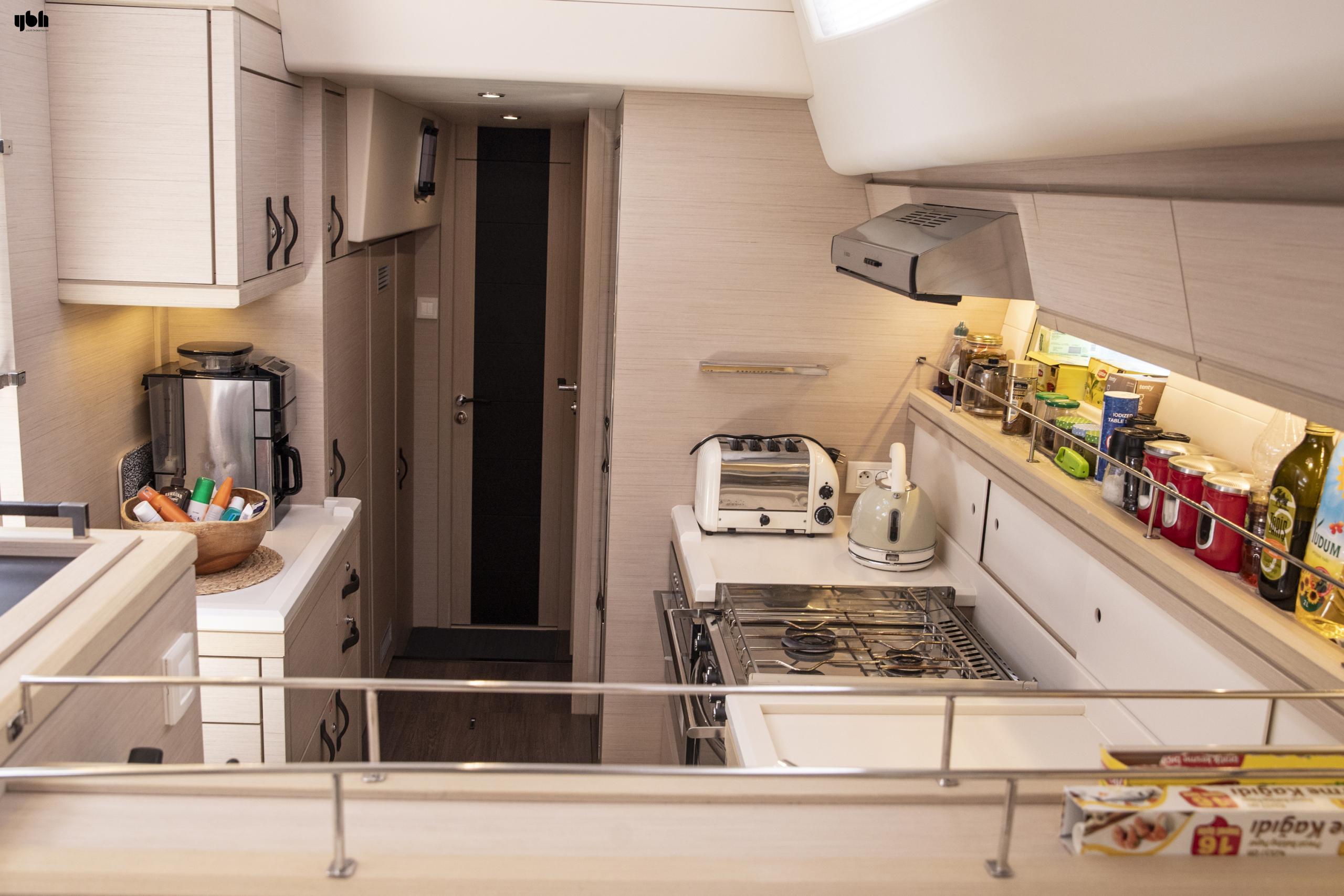 2019 Jeanneau 64