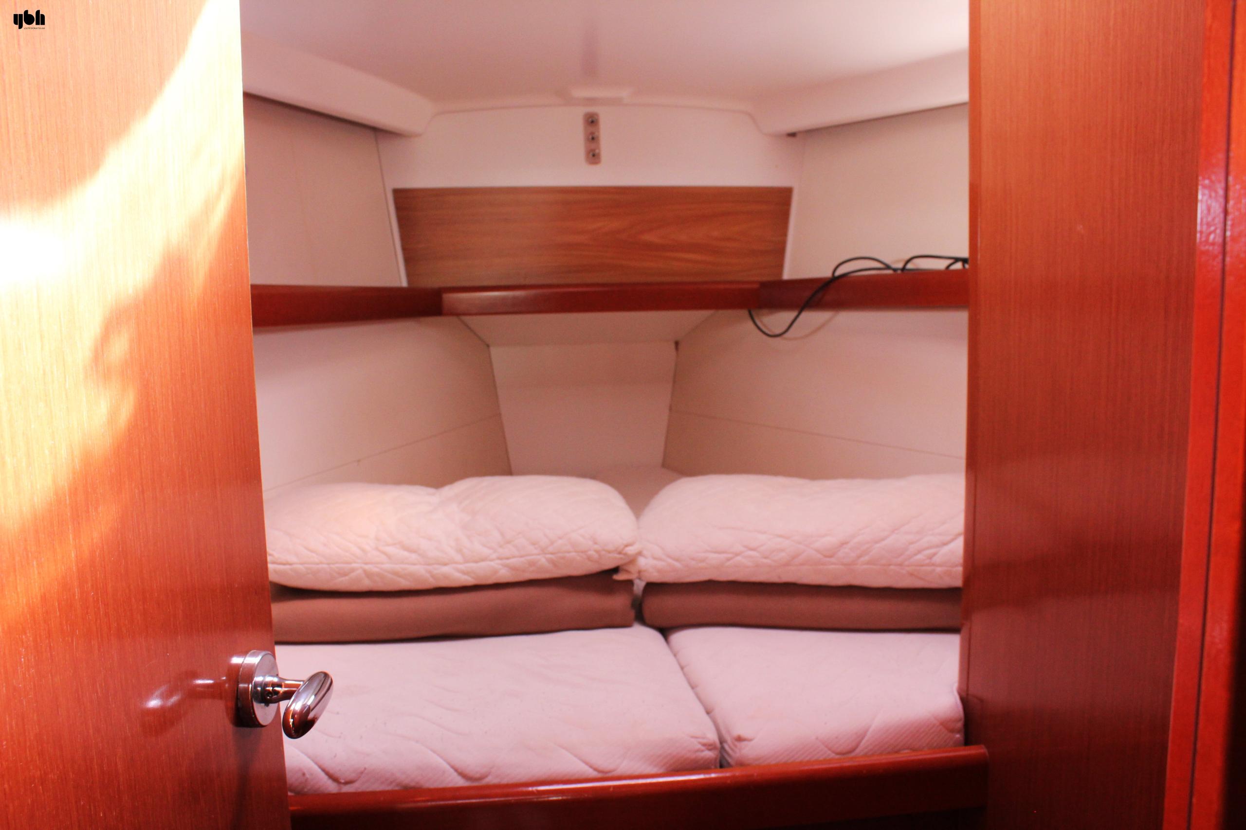 2010 Beneteau Oceanis 43