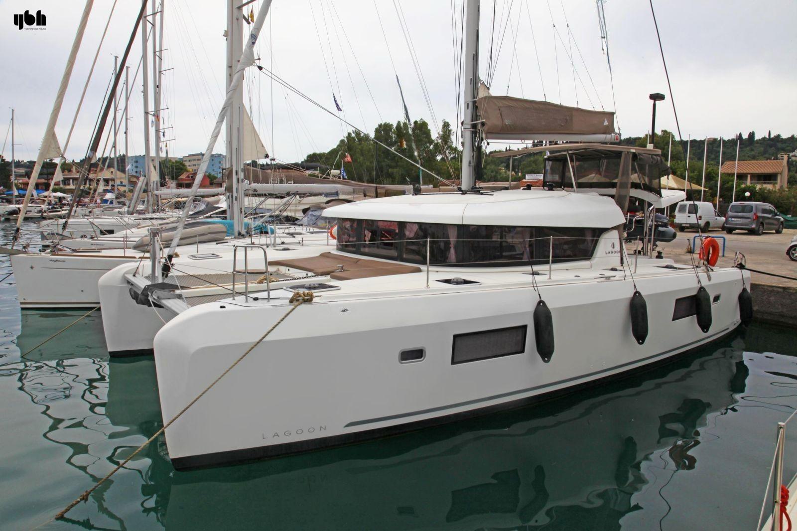 2019 Lagoon 42