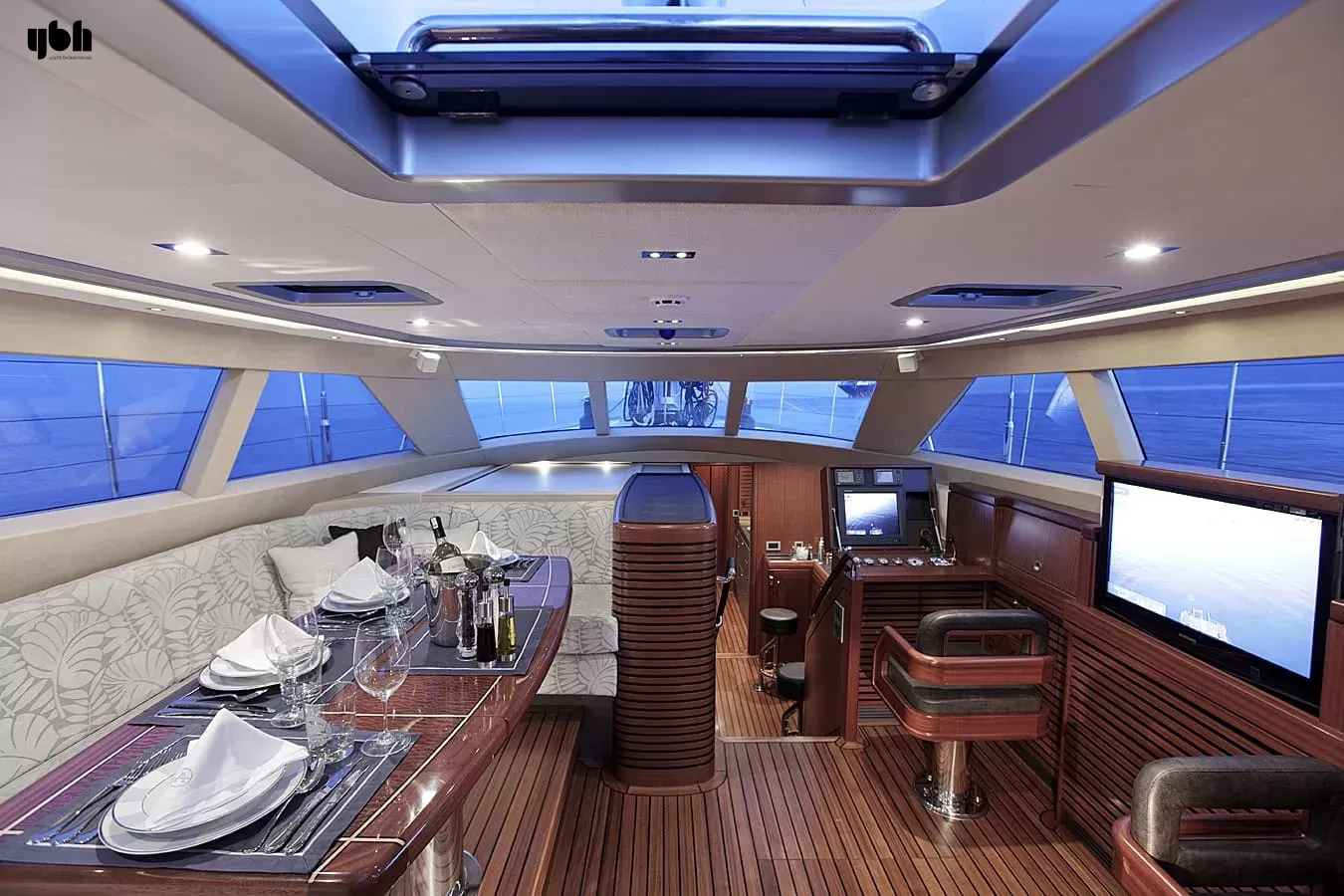2010 Alia Yachts AIYANA