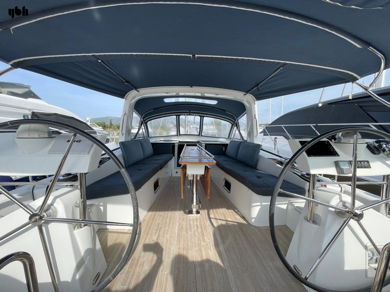 2015 Beneteau Oceanis 60