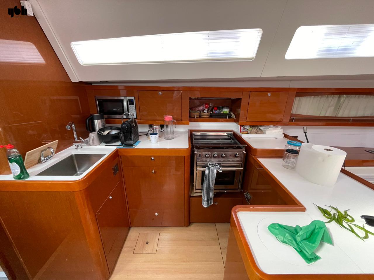2015 Beneteau Oceanis 60