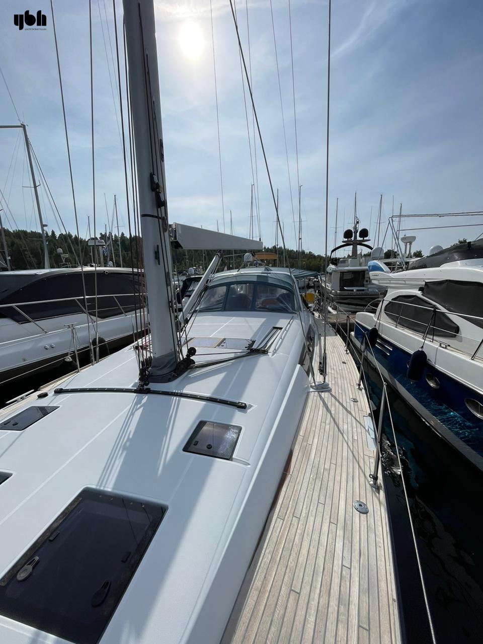 2015 Beneteau Oceanis 60